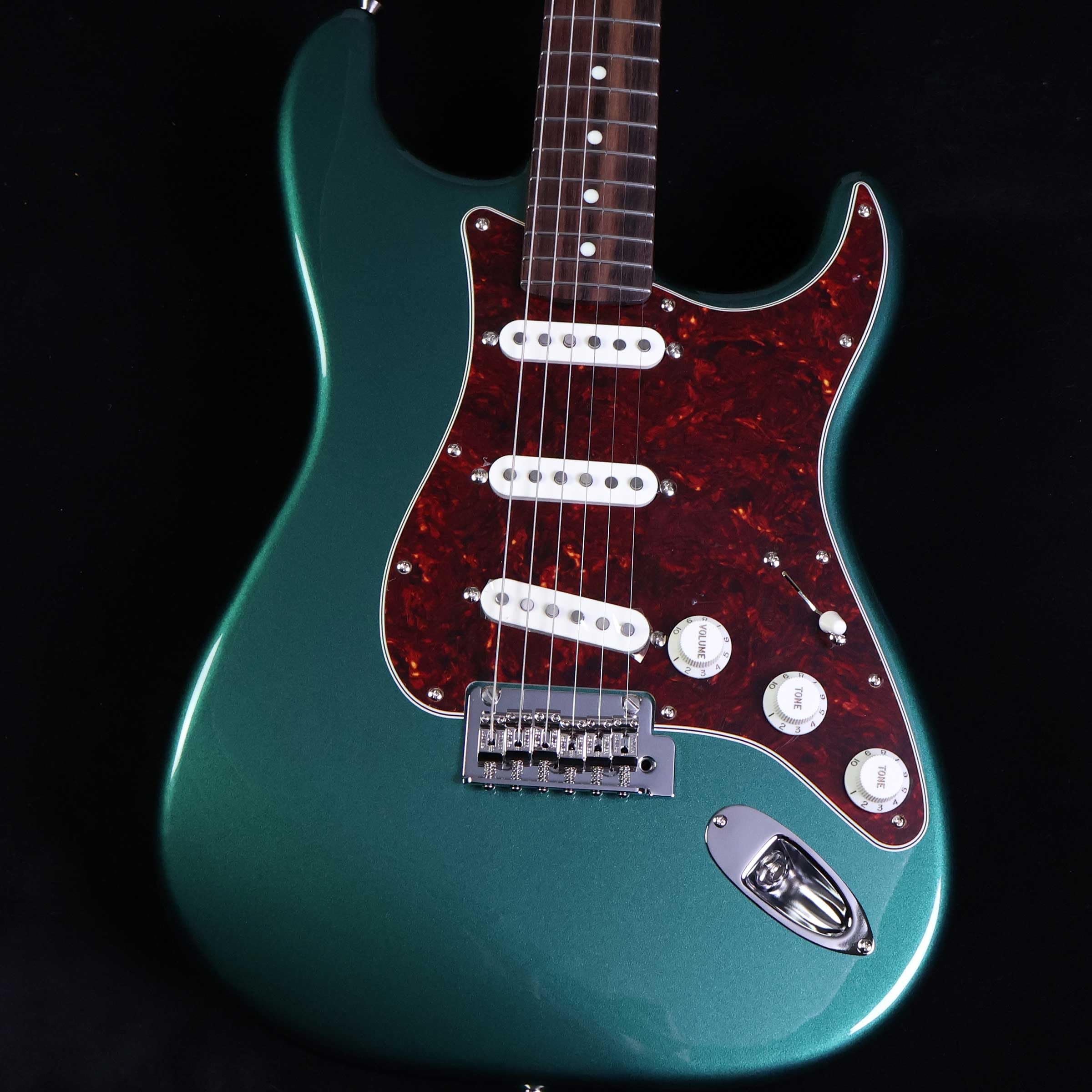 Amazon | Fender Made In Japan Hybrid II Stratocaster Sherwood