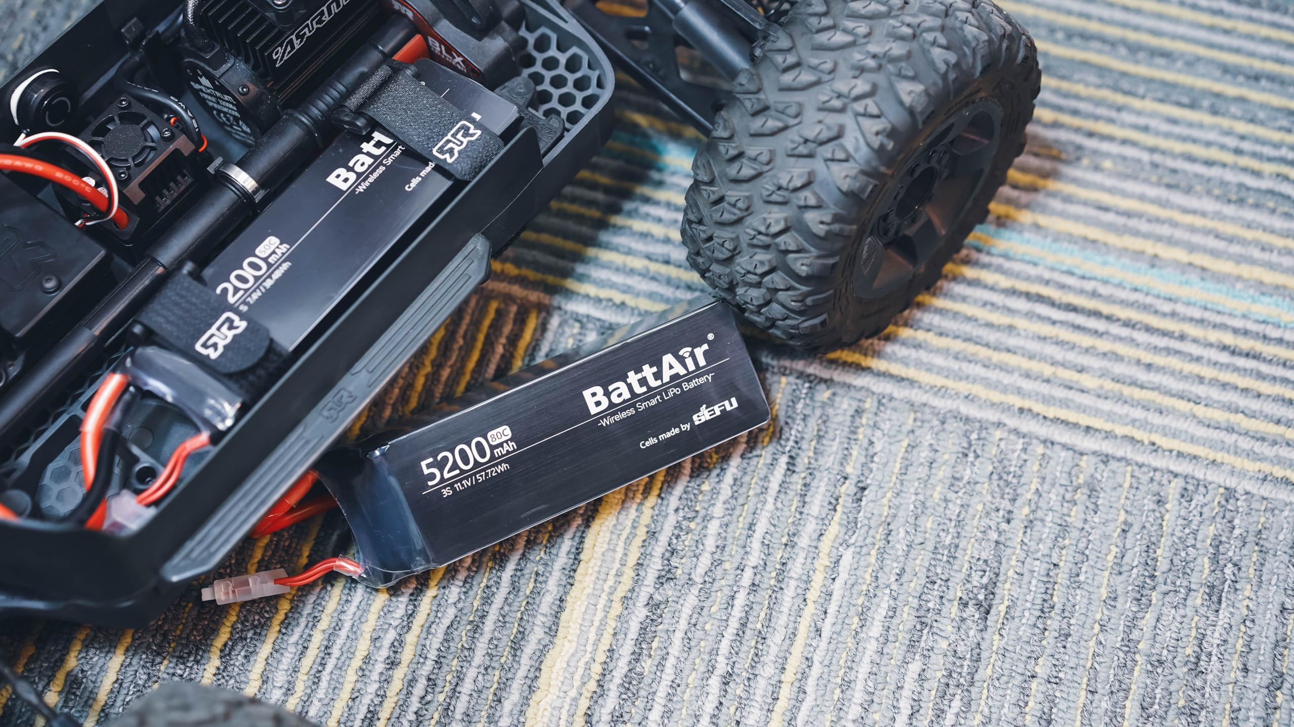 ISDT 11.1V Smart Lipo Akku 3S 5200mAh 80C BattAir Rc Auto Batterie mit XT-60 Stecker Hobby Akkus mit Lipo-Tasche für RC Flugzeug Hubschrauber Plane Boot 1:10,Per Mobiltelefon Bedienbar(2PCS)