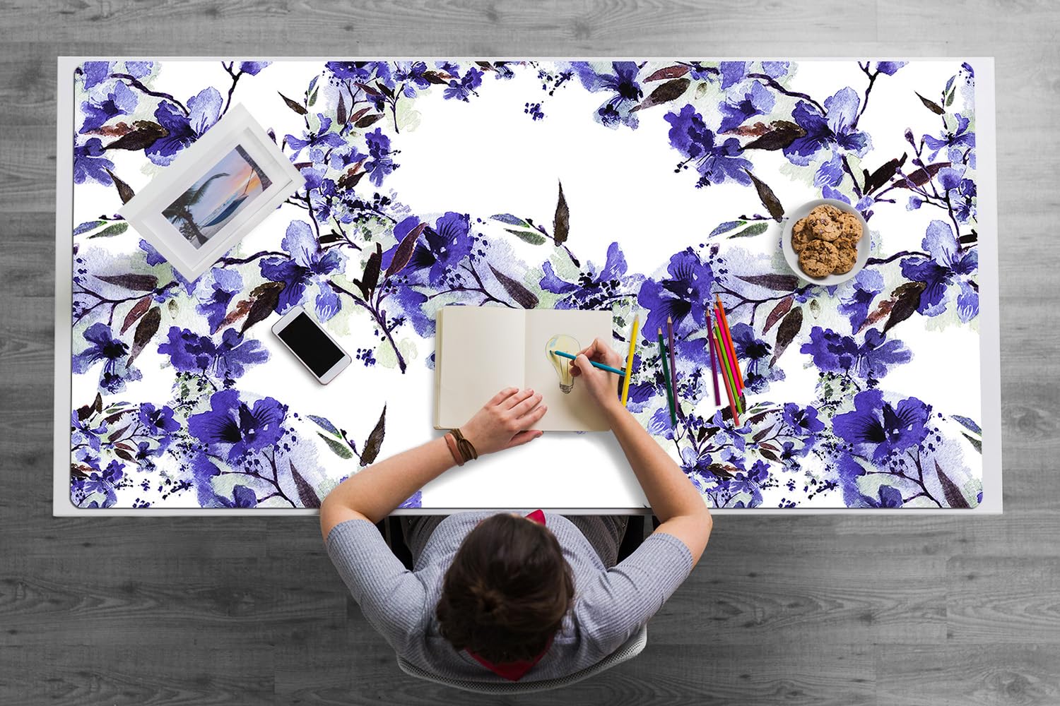 Sottomano da Scrivania 120x60 cm Facile da Pulire Antiscivolo Impermeabile per Ufficio e Casa in Vinile PVC Protezione e Decorazione Superficie Protettiva - Fiori blu