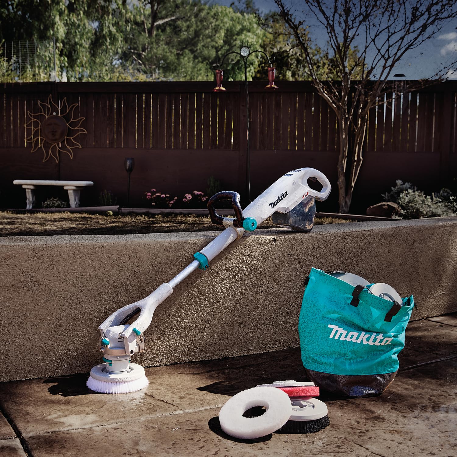 Makita PS001GZ 40V Max Li-ion XGT - Pulidora sin escobillas, baterías y cargador no incluidos