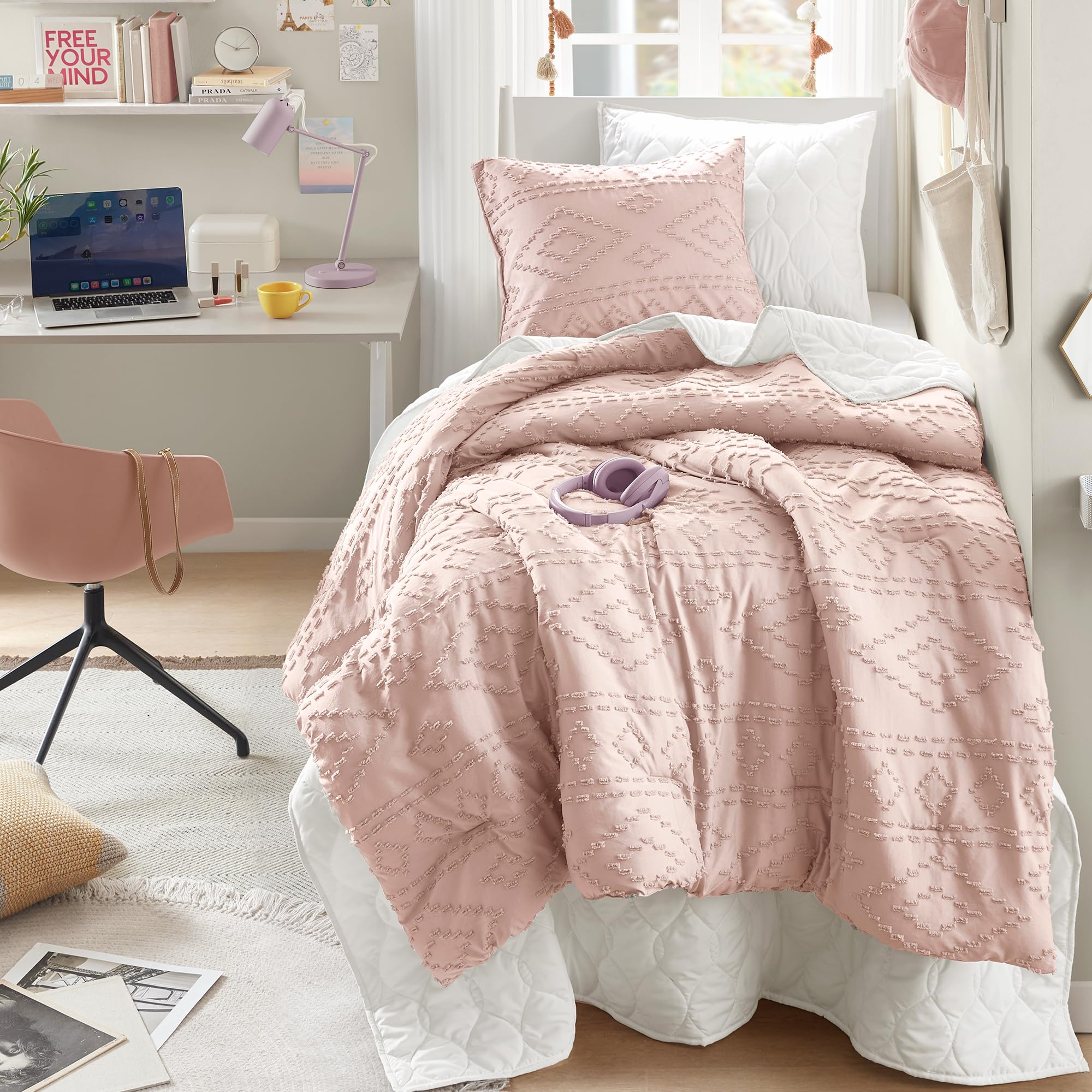 Comfort Spaces Twin/Twin XL Comforter Set for College Tufted Boho Dorm Comforter Set Twin XL Size, All Season Lightweight Bedding Set Girl, Matching Sham Pink 2 Piece
