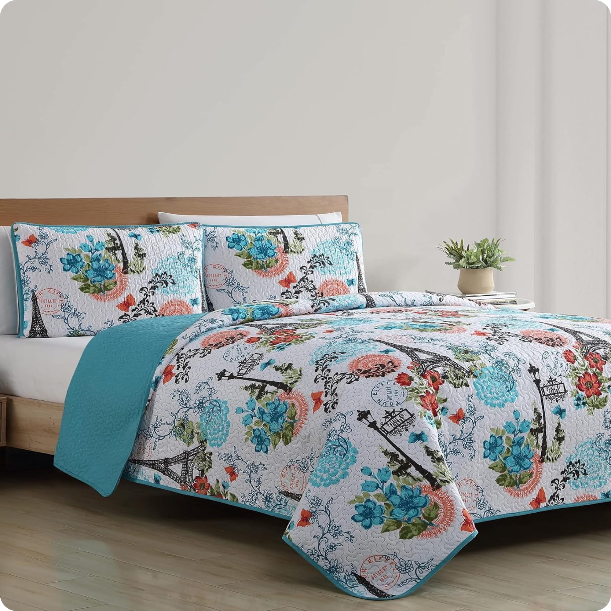 Photo 1 of VCNY Home Eiffel Tower Quilt Set, Queen/Full 3-Piece