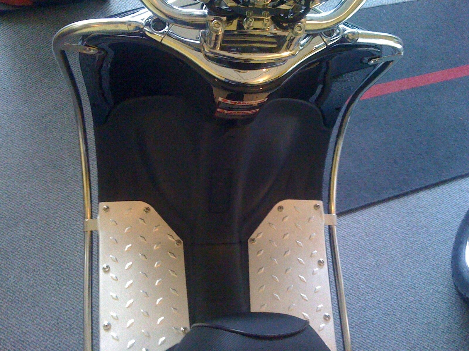 Rolka z pałąkiem ochronnym L & R rama przednia skuter ZNEN NOVA ALPH Easy Cruiser