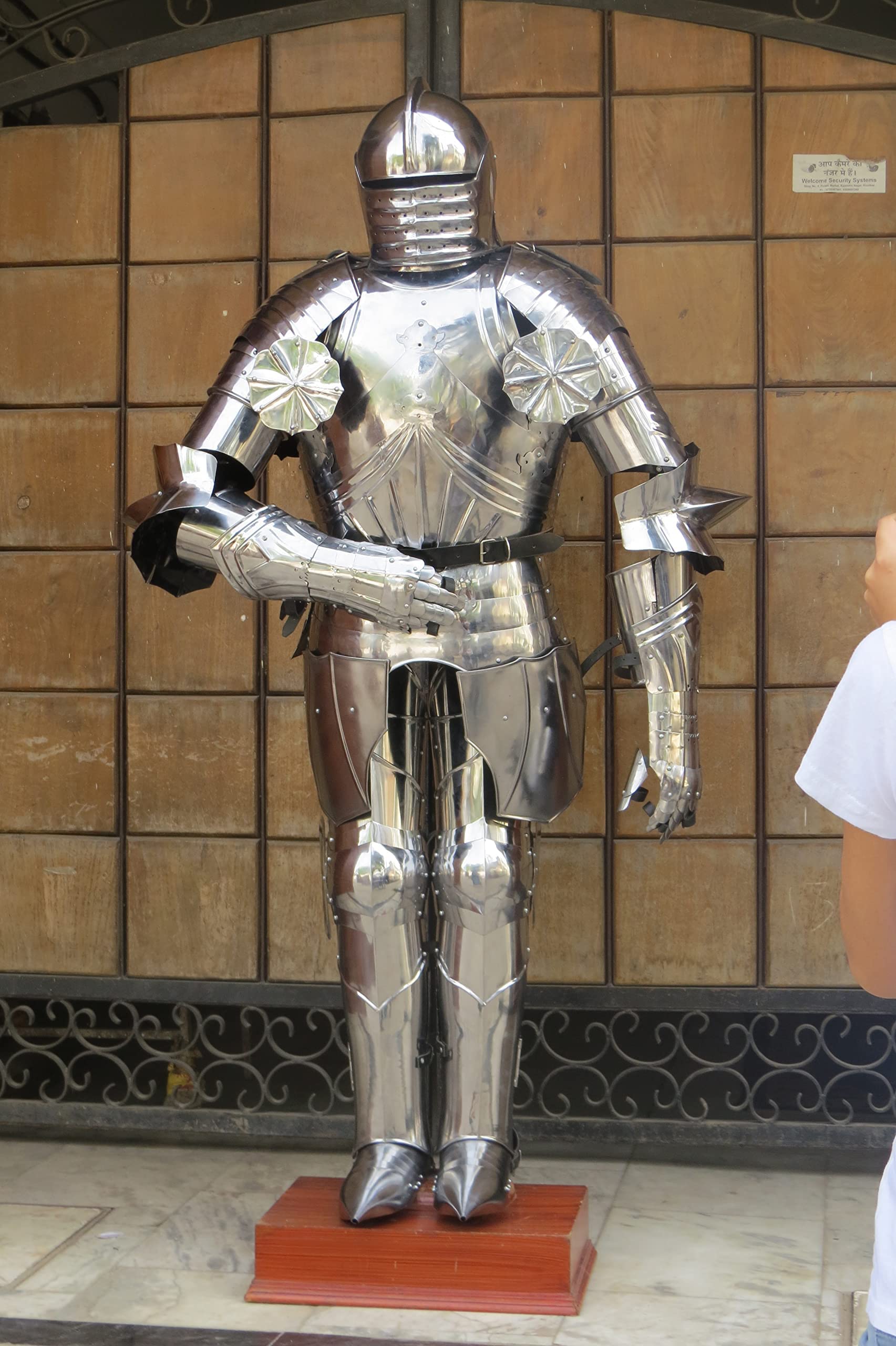 NauticalMart Gothic Full Suit of Armor German Armour Wearable Costume Plate Armour Medieval Knights