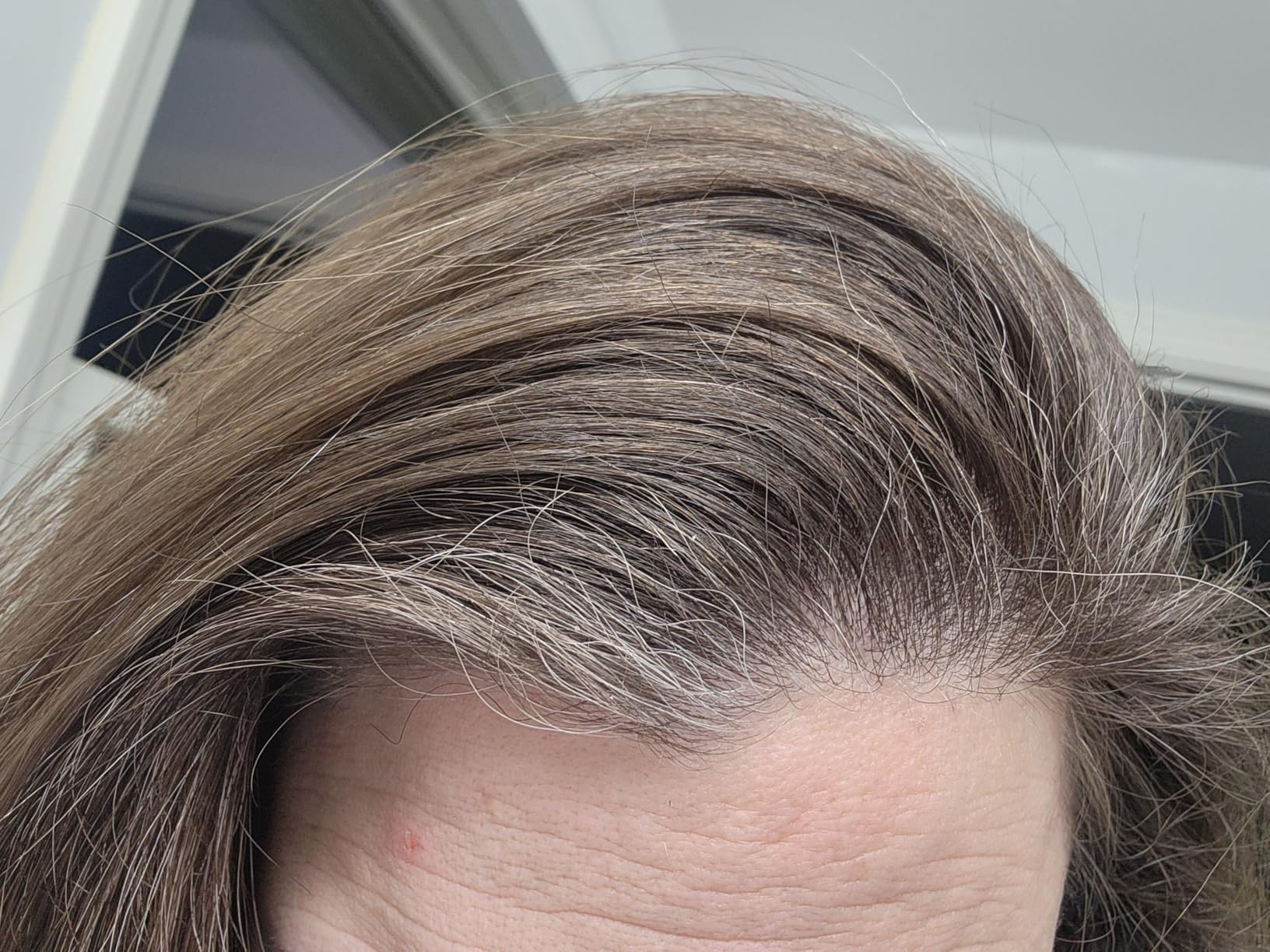 John Frieda Brilliant Brunette Luminous Glaze, Hair Gloss Enhances Rich Color and Boosts Shine for Silky Brunette Hair, Enhances While Mending Damaged Hair Surfaces, 6.5 Oz