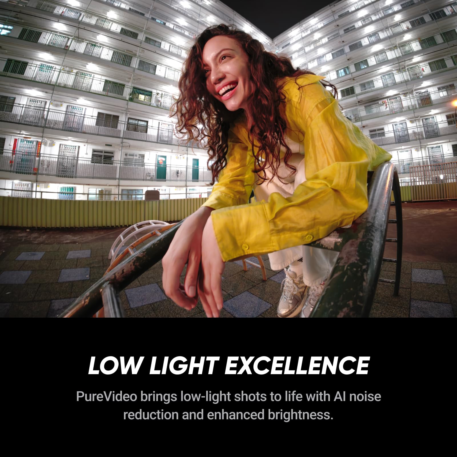 Insta360 Ace Pro 2 Xplorer Bundle Grigio -8K Action Camera impermeabile co-progettata con Leica, sensore da 1/1,3", doppio chip AI, luce bassa, audio superiore per fotografia di strada e viaggi urbani