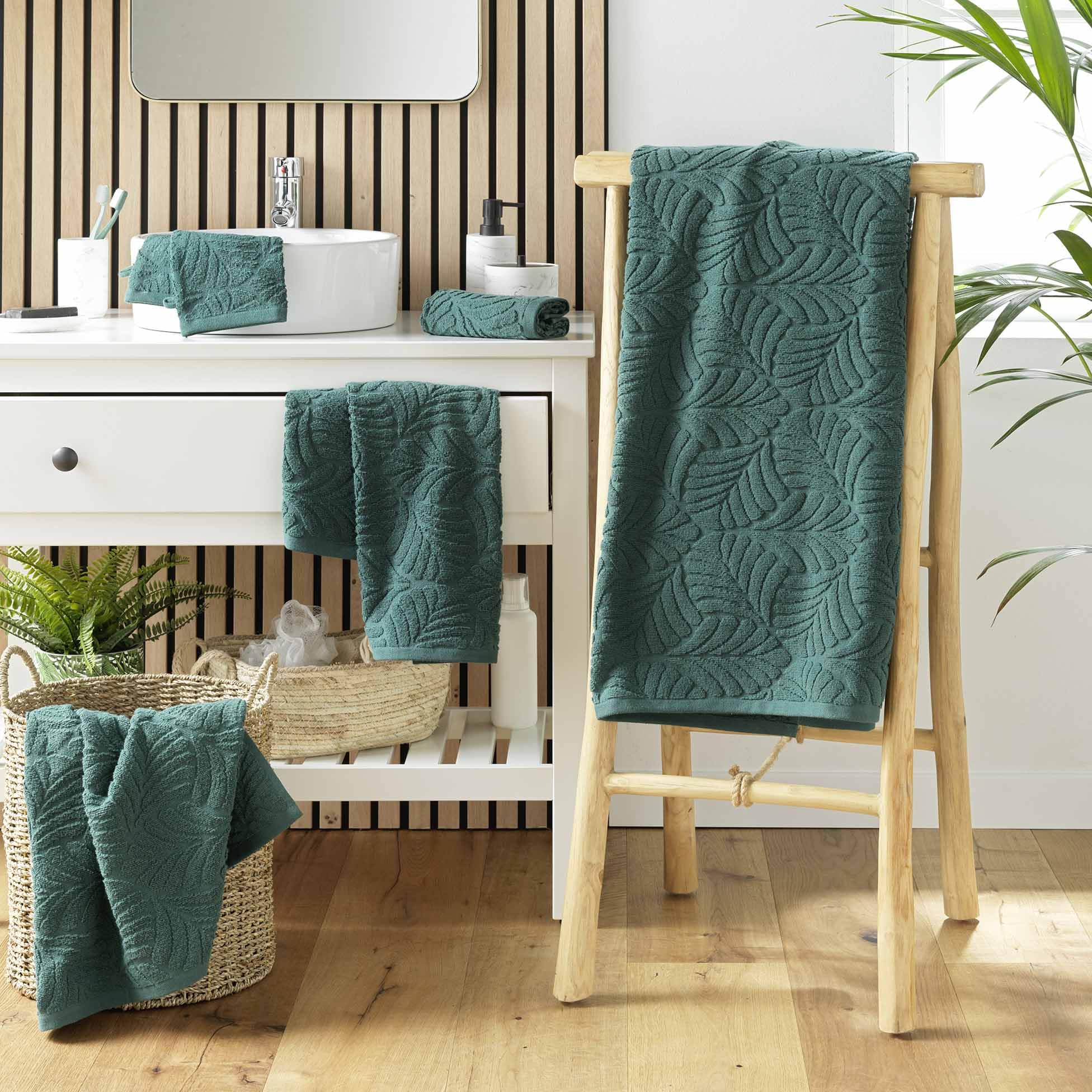 Douceur d'Intérieur Amazone Bath Towel, 90 x 150 cm, Emerald, 100% Cotton, Emeraude - Image 4