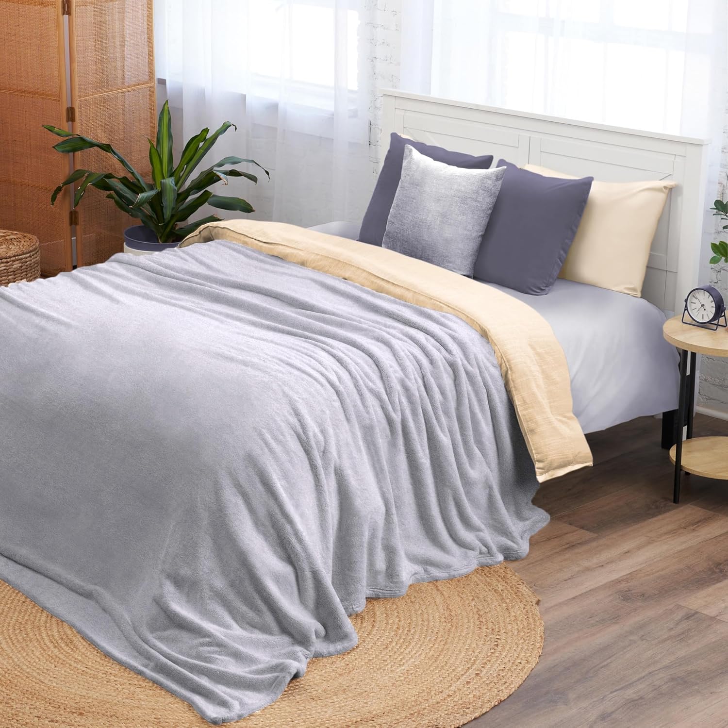 Northwest Ashford Home Cozy Warmwell Blanket Lunar Rock Grey Queen Size 90 x 90 inches