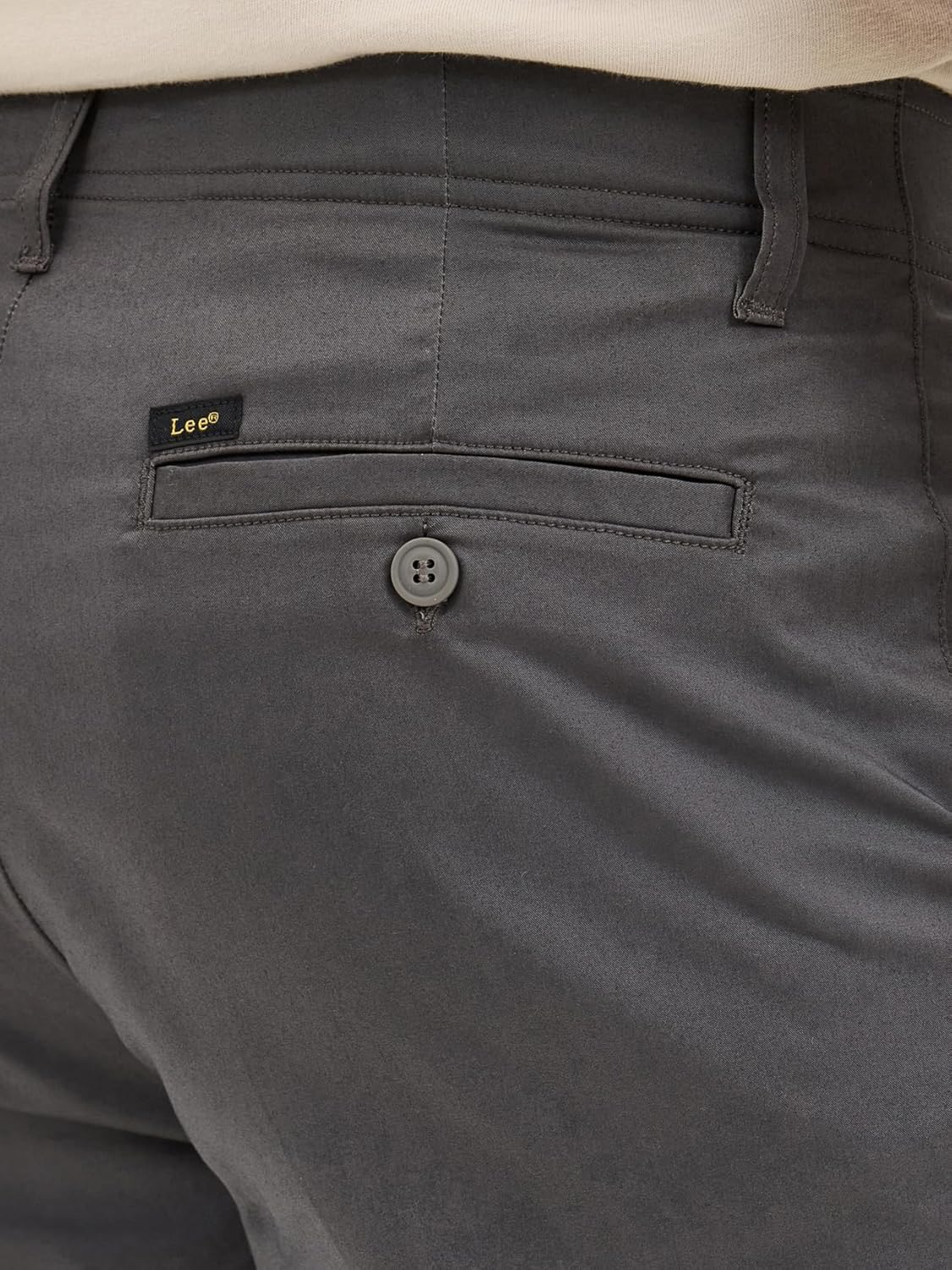 Lee Men's Extreme Motion 7" Flat Front Short