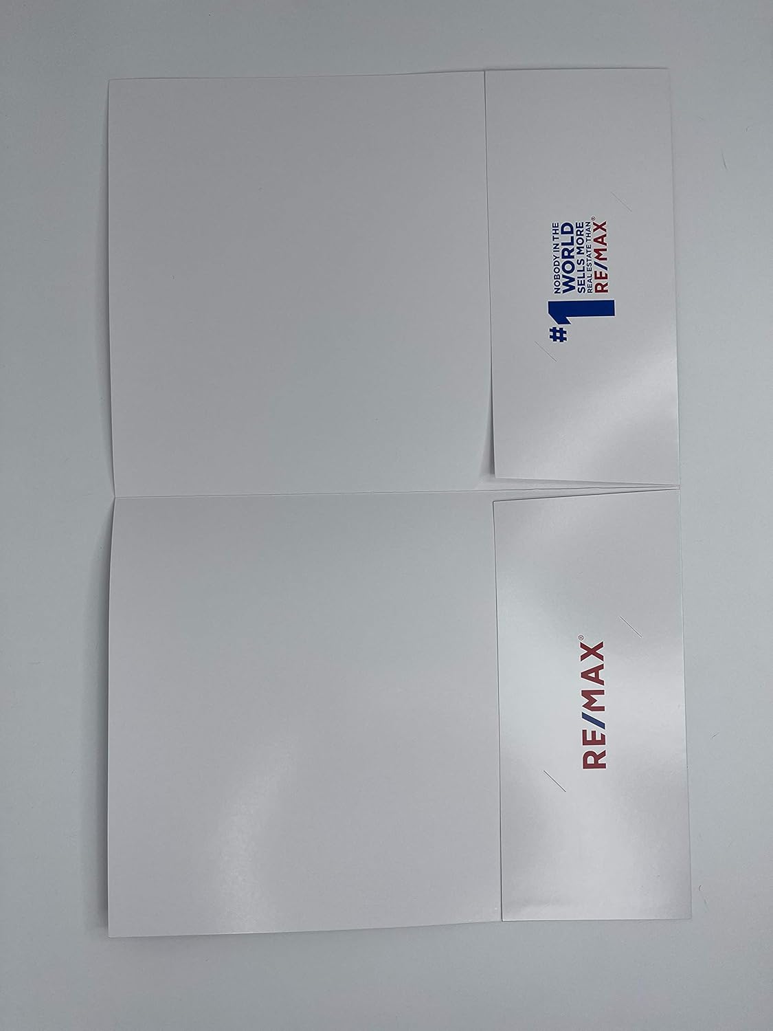 RE/MAX Folders, “Triangles” 25 Pack