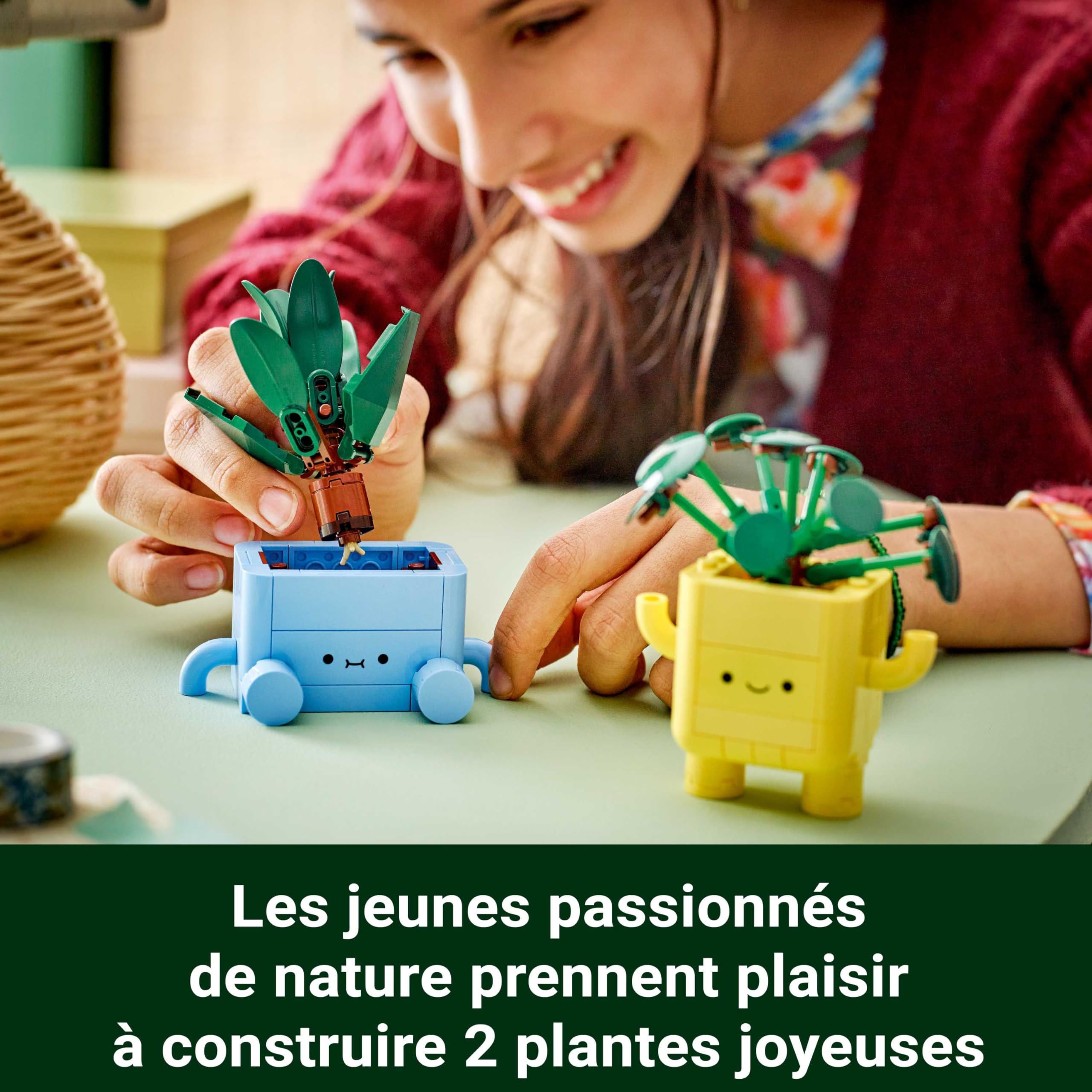 LEGO Botanicals Petites Plantes Souriantes - Jouet - Loisirs Créatifs - 2 Plantes Artificielles, 2 Pots de Fleurs Colorés & Visages Interchangeables - Cadeau Nature pour Fille dès 9 Ans & Ado 10349
