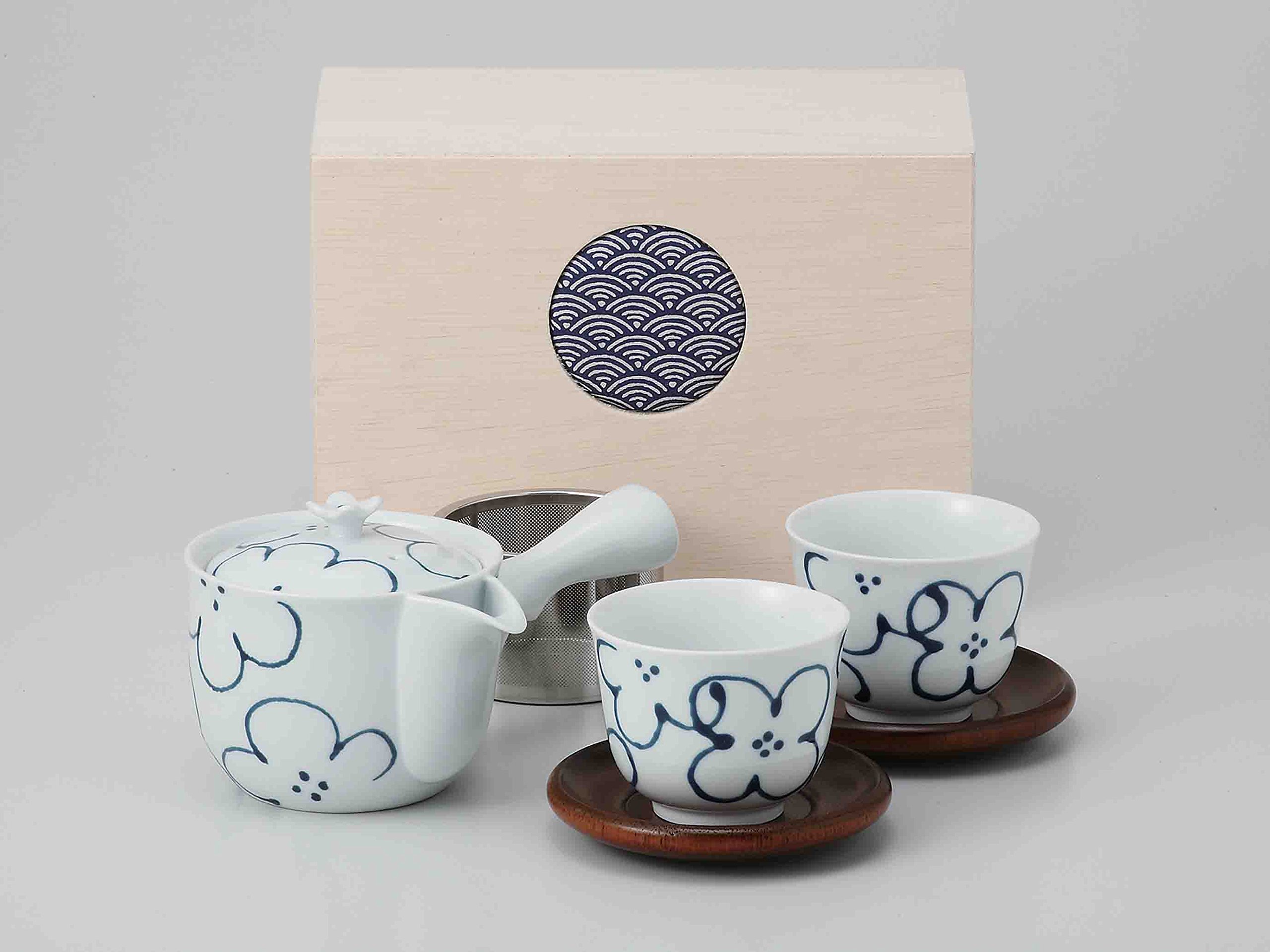 Tokyo Matcha Selection[Value Hasami Porcelain : Kyusu tea pot & 2 Yunomi tea cups Set (FLOWER) w Box from Japan [Standard ship by Int'l e-packet: with Tracking & Insurance]