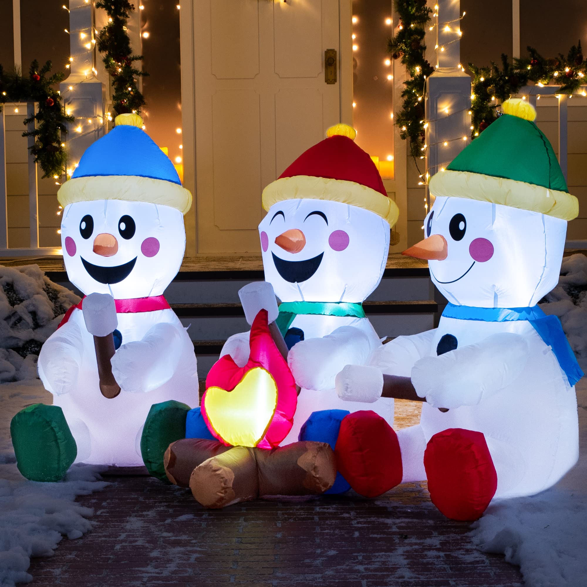 Joiedomi - Muñeco de Nieve Inflable de Navidad de 6 pies de Largo con fogata, Paquete de 3 muñecos de Nieve pequeños con LED incorporados, decoración navideña Inflable para Patio