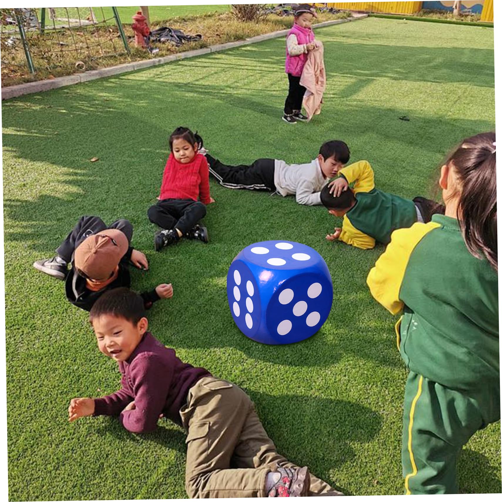 Dados de Espuma Grandes, 12 Dados de Espuma, Suaves de 6 Caras con Esquinas Redondeadas, Azul Resistente a la decoloración, Multiusos para Juegos al Aire Libre, jardín de Infantes, Escuela