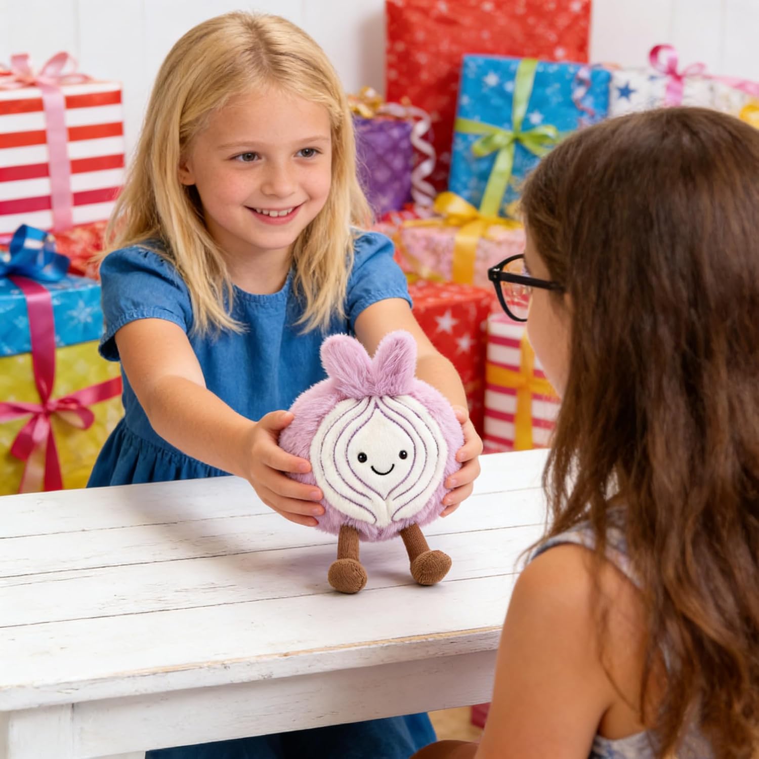 Onion Stuffed Vegetables, 5.51 inches Tall, a Lively and Adorable Onion Vegetable Plush Toy that is Perfect for Companionship or Gift-Giving - a Classic Children's Gift.