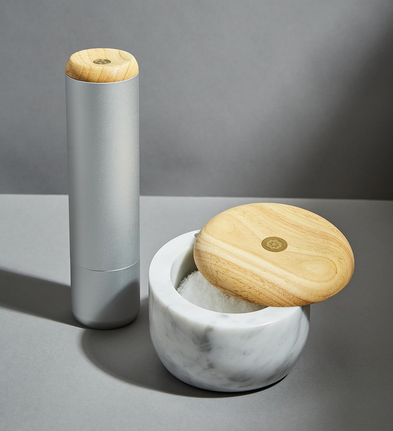 Evermill Premium Pepper Mill with Tellicherry Peppercorns, Anodized Aluminum Body, Wooden Cap, 26 Grind Settings, Manual Grinder (Silver with Walnut)