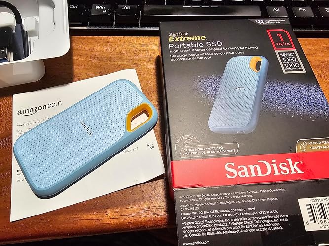 SanDisk 2TB Extreme Portable SSD - Up to 1050MB/s - USB-C, USB 3.2