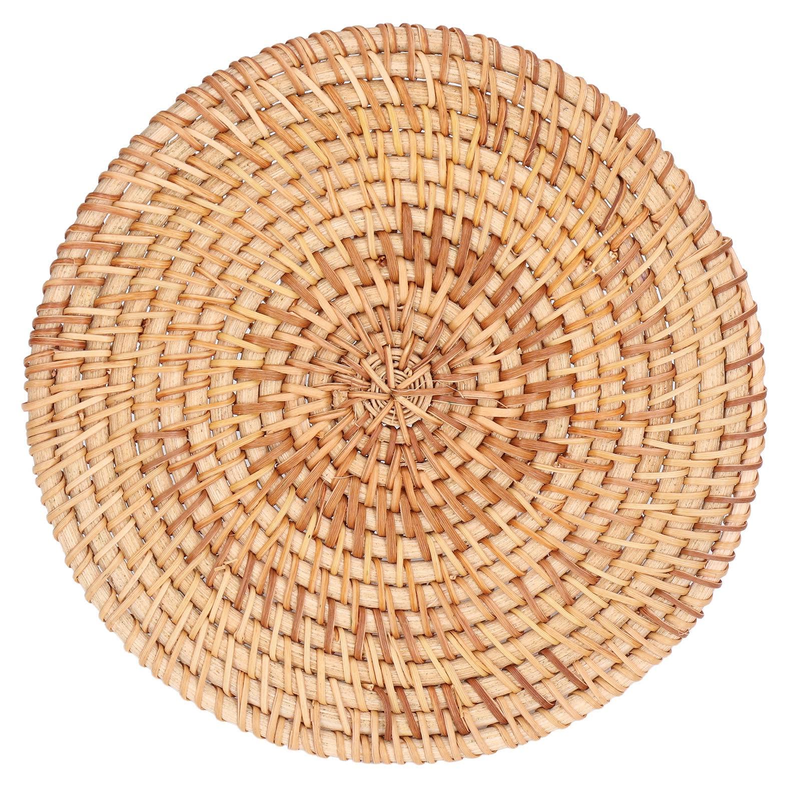 Hapivida Round Woven Placemats, Elegant Hand Woven Rattan Coasters Heat Resistant Table Mats 18cm, Braided Place Mats for Kitchen Dining Table Home Party