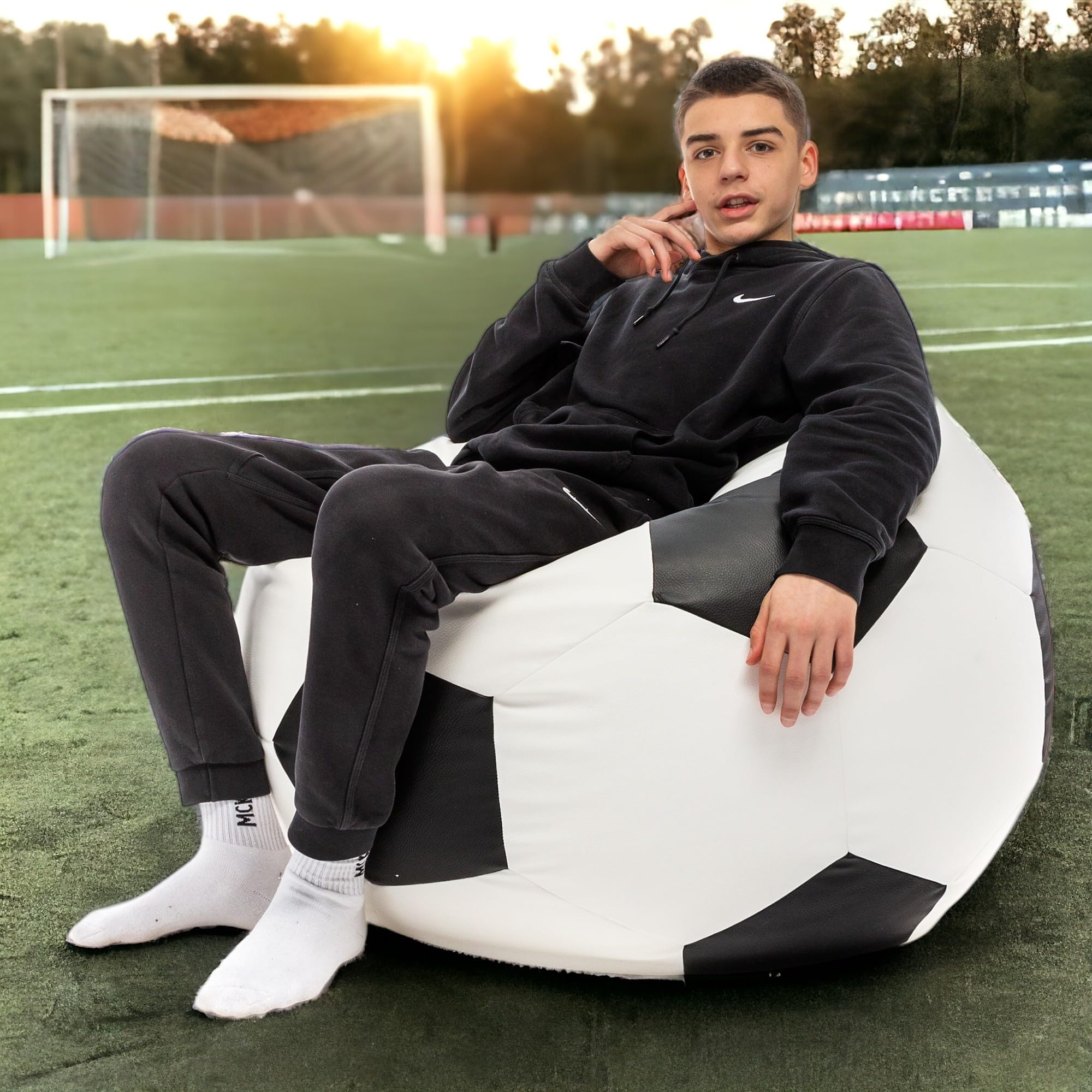 Ecopuf Football Pouf L - Pouf Chambre Ballon de Foot en Simili Cuir - Génial pour les Fans