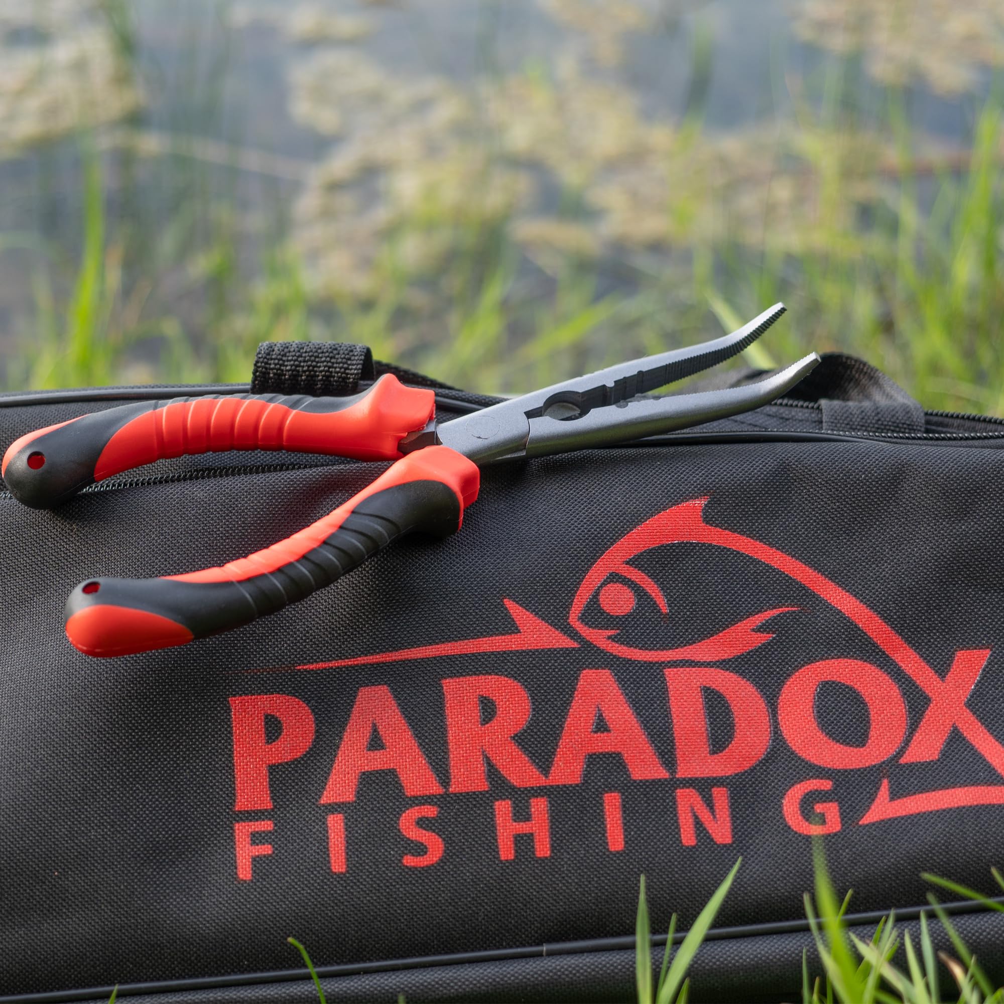 Paradox Fishing Pince de pêche pour poissons prédateurs - 22 cm - Décrocheur d'hameçon - Pince de pêche - Pince à manchon de serrage - Accessoire de pêche - Résistant à la corrosion