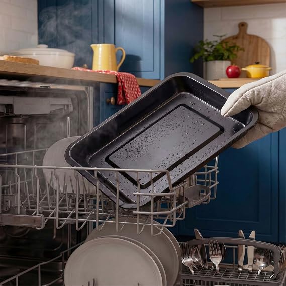 Russell Hobbs Everyday 3 Piece Roaster Set - Stackable Roasting Tray, Non-Stick ILAG, Carbon Steel, Made in the UK, Dishwasher Safe, Black