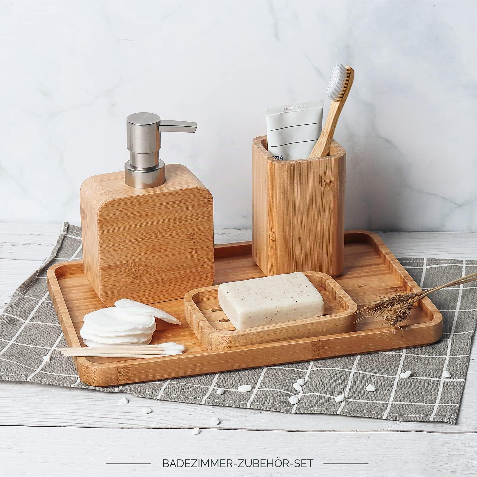 4-teiliges Retro handgefertigtes Bambus Badezimmer-Zubehör-Set, Badezimmer Set, Seifenschalenhalter für Dusche,Lotion-Seifenspender,Mundspülbecher,Spülbecher, Organizer-Tablett