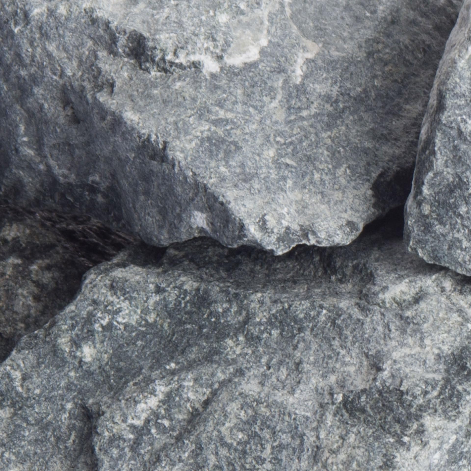 Schicker Mineral Diabas Ziersplitt grau 25 kg, Naturstein, Splitt für Steingärten, Beet, Gartenteich, Fassadenschutz, Weg- und Terrassengestaltung, robust, witterungsbeständig (Körnung 32-56 mm)