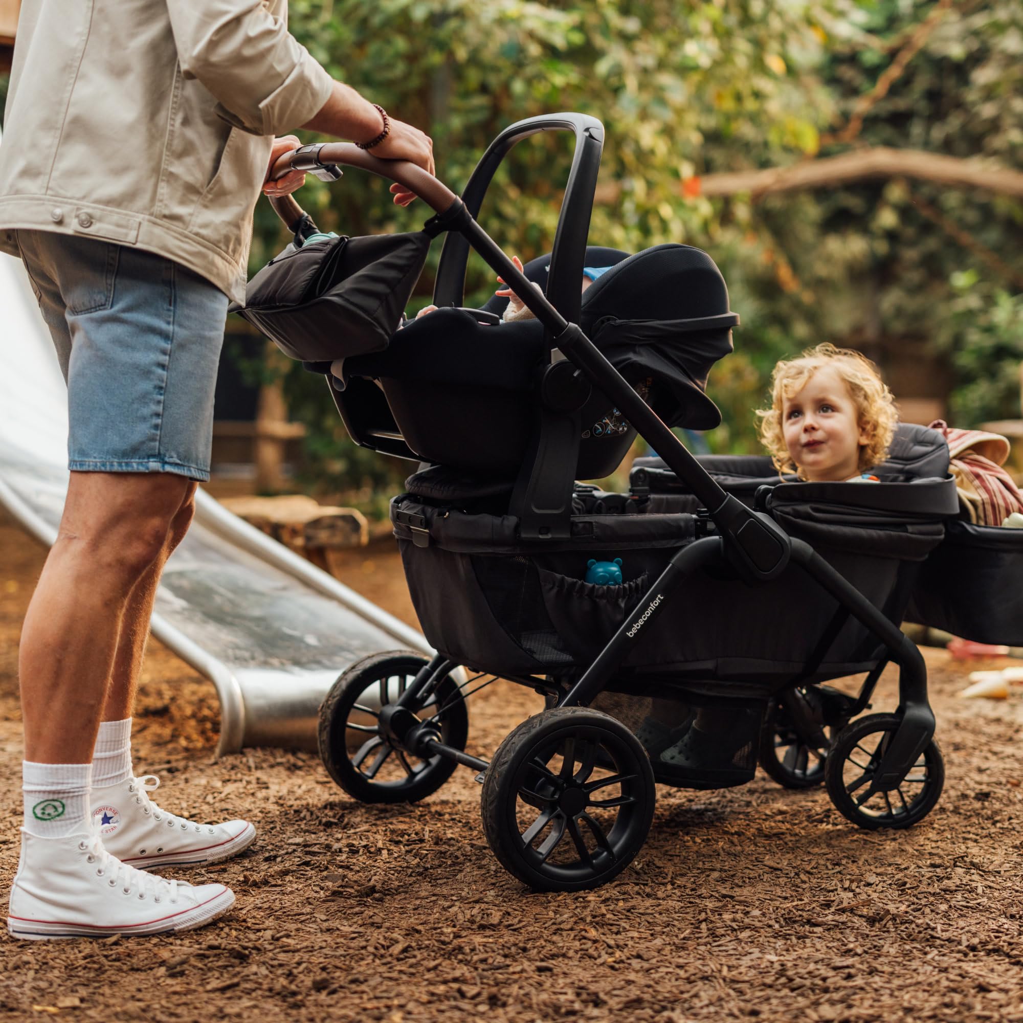 Bebeconfort Helios Poussette Double 0-4 ans 0-22 kg 2 Sièges Face-à-face Tout-terrain Pliage Compact