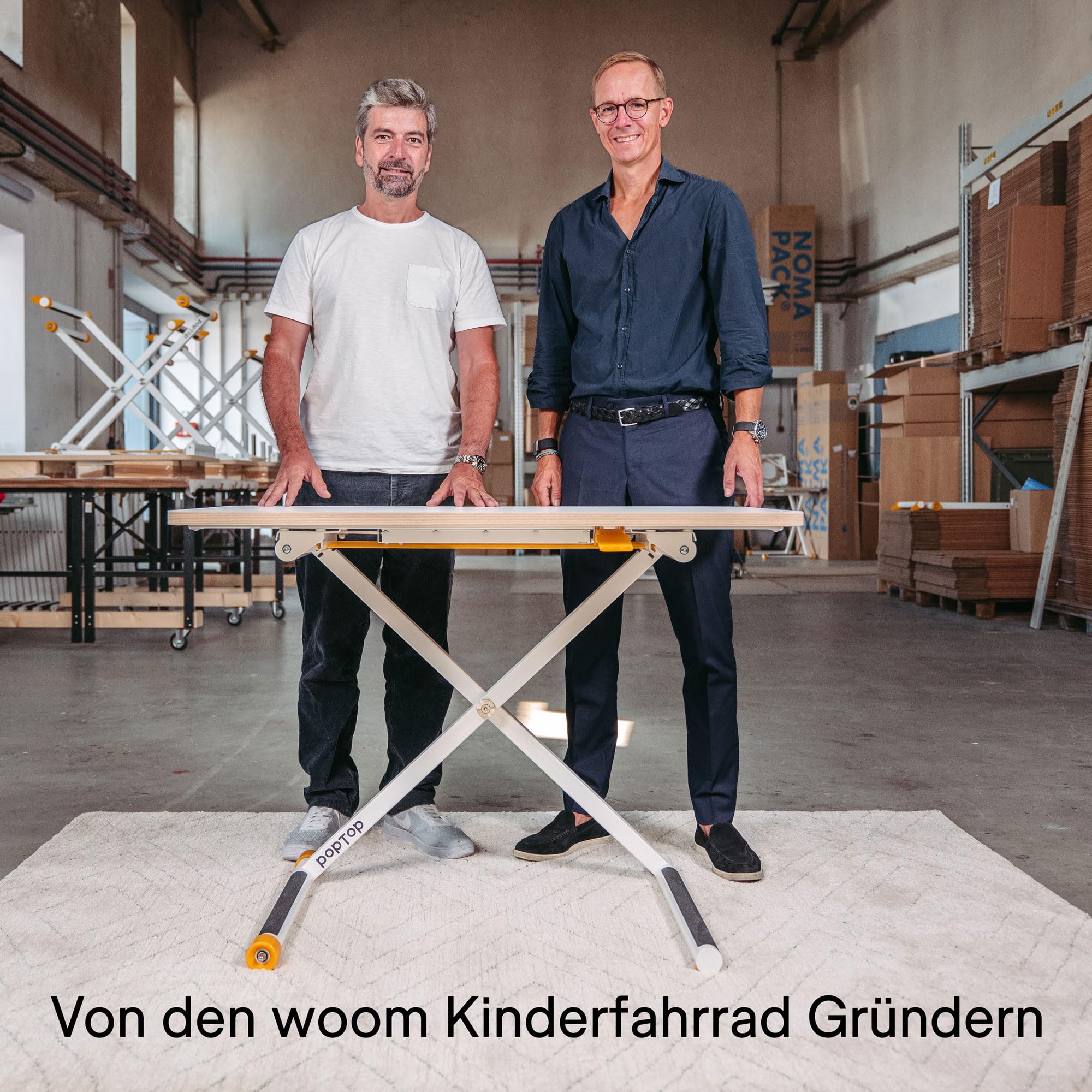poptop Höhenverstellbarer Kinderschreibtisch der Woom Bike Gründer | Für Kinder zwischen 2 und 13 Jahren | Kinderleichter Mechanismus ohne Strom und Kurbel | Stabiles und sicheres Design | Weiss