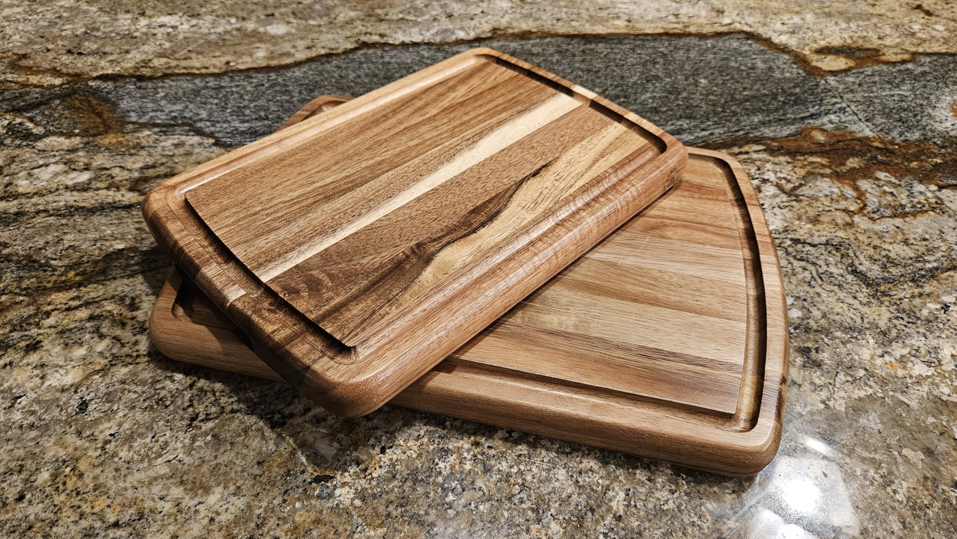 Eddingtons Ardesia Käsebrett Set – Glas & Bambus, Mehrfarbig, Stilvolles Servierbrett