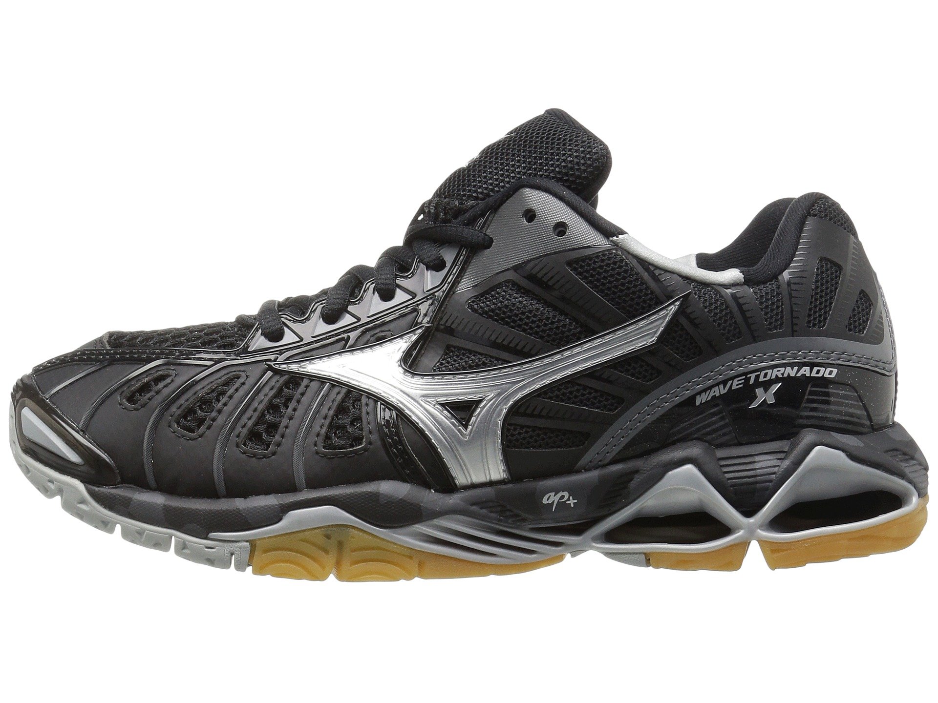 mizuno wave tornado 1 2017