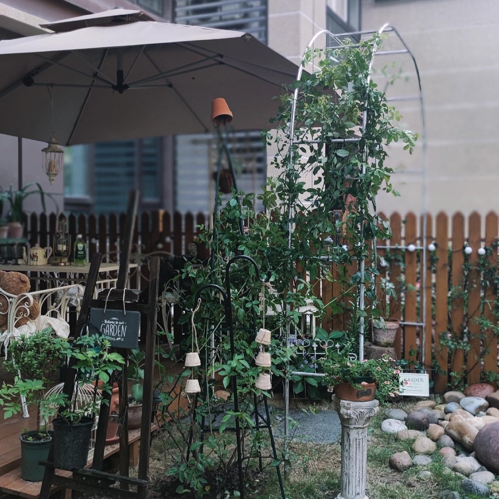 Edelrosen DIY Rank für TerrassenWetterfest 3 x 2,4 m Farbe: 19 mm + Base Perfekt für OutdoorDekoration und Gartenverschönerung