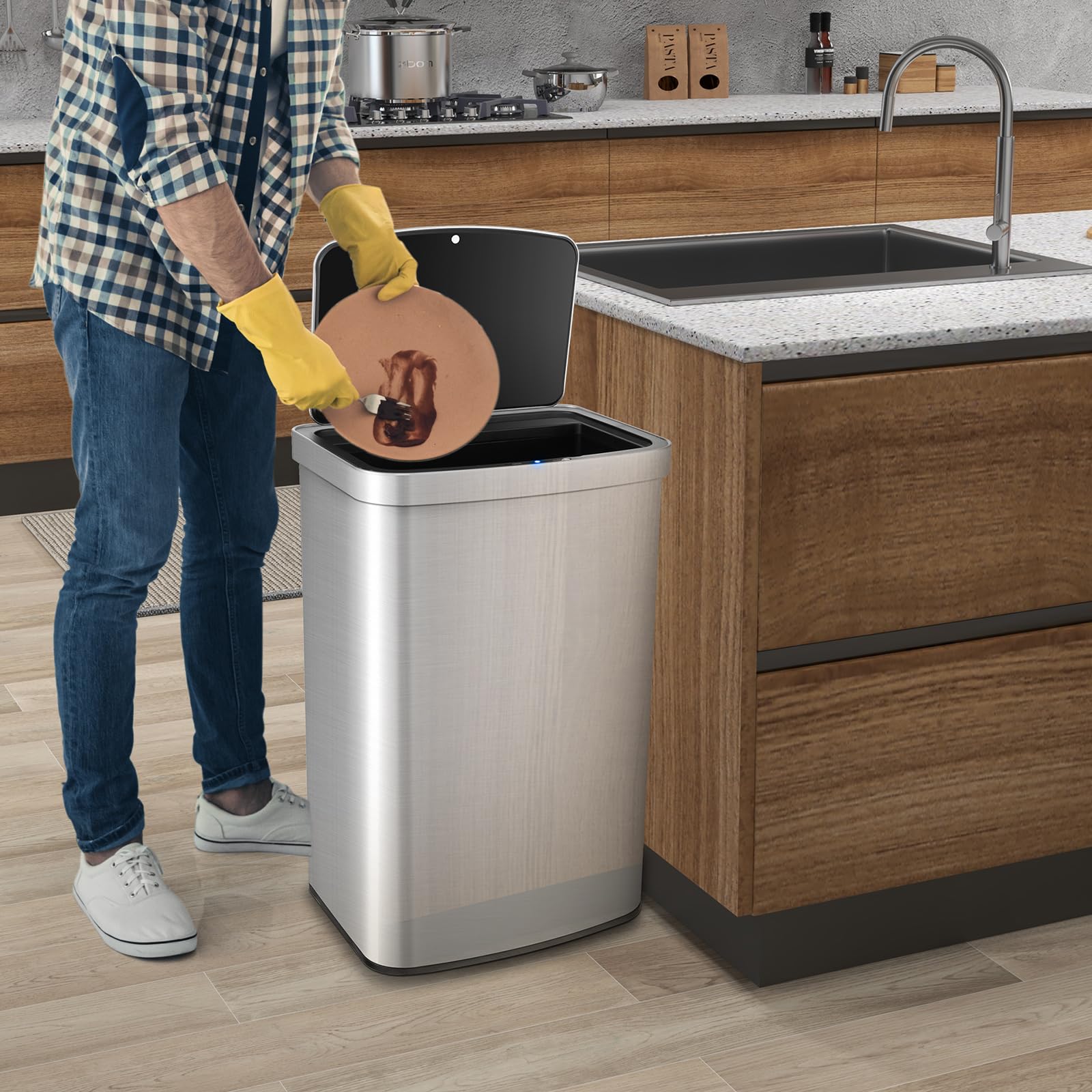GIANTEX Mülleimer mit Sensor 50 L, Abfalleimer Automatisch Sensor, Müllbehälter mit sanft schließendem Deckel, Küchenmülleimer aus Edelstahl, Küchenabfalleimer Treteimer für Küche Büro, 39x29,5x60 cm