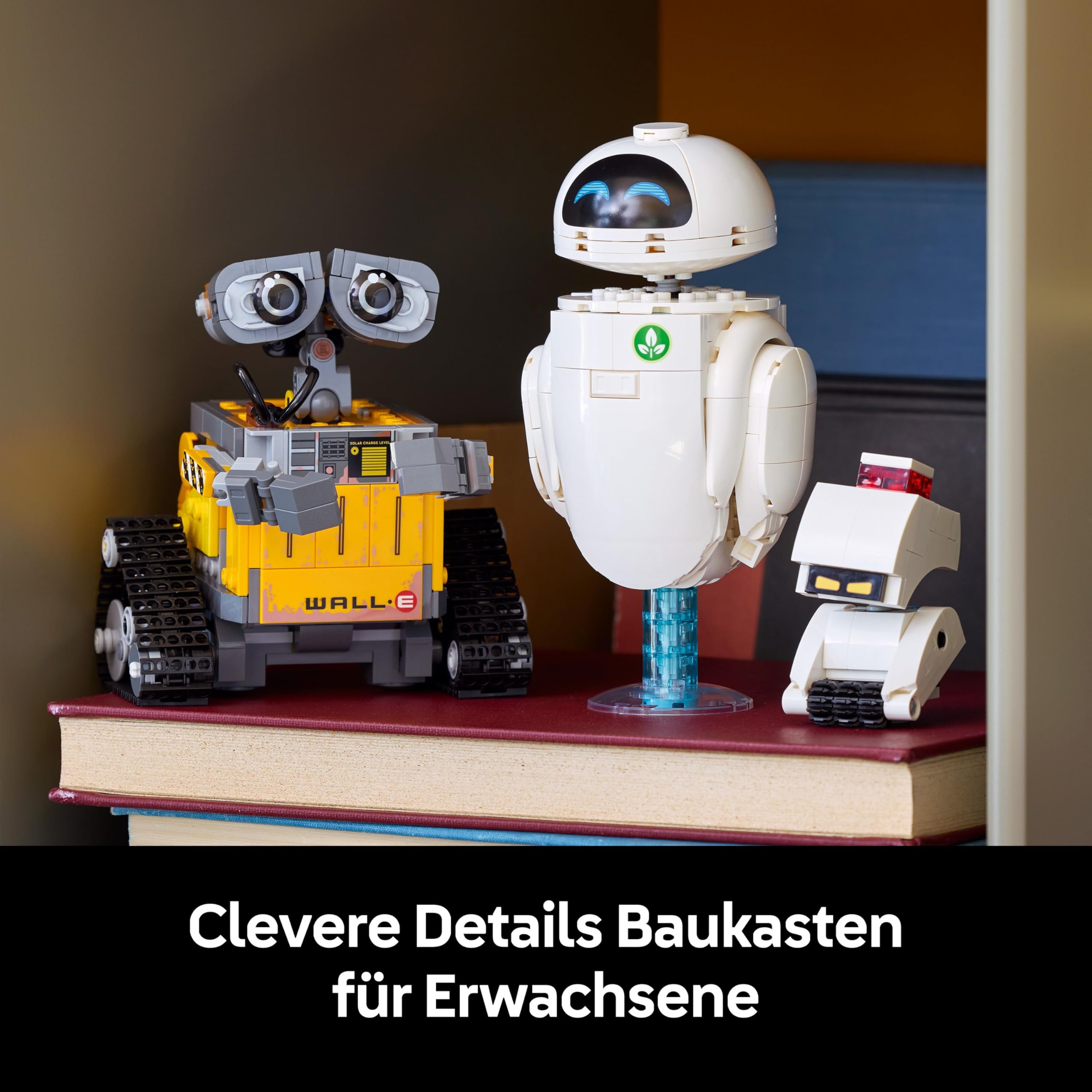 LEGO ǀ Disney and Pixar WALL-E und EVE - Modellbau für Erwachsene - aus Steinen gebaute Roboter mit M-O & Hal Figuren - DIY Deko - Sammlerstück & Geschenk für Fans - 43279