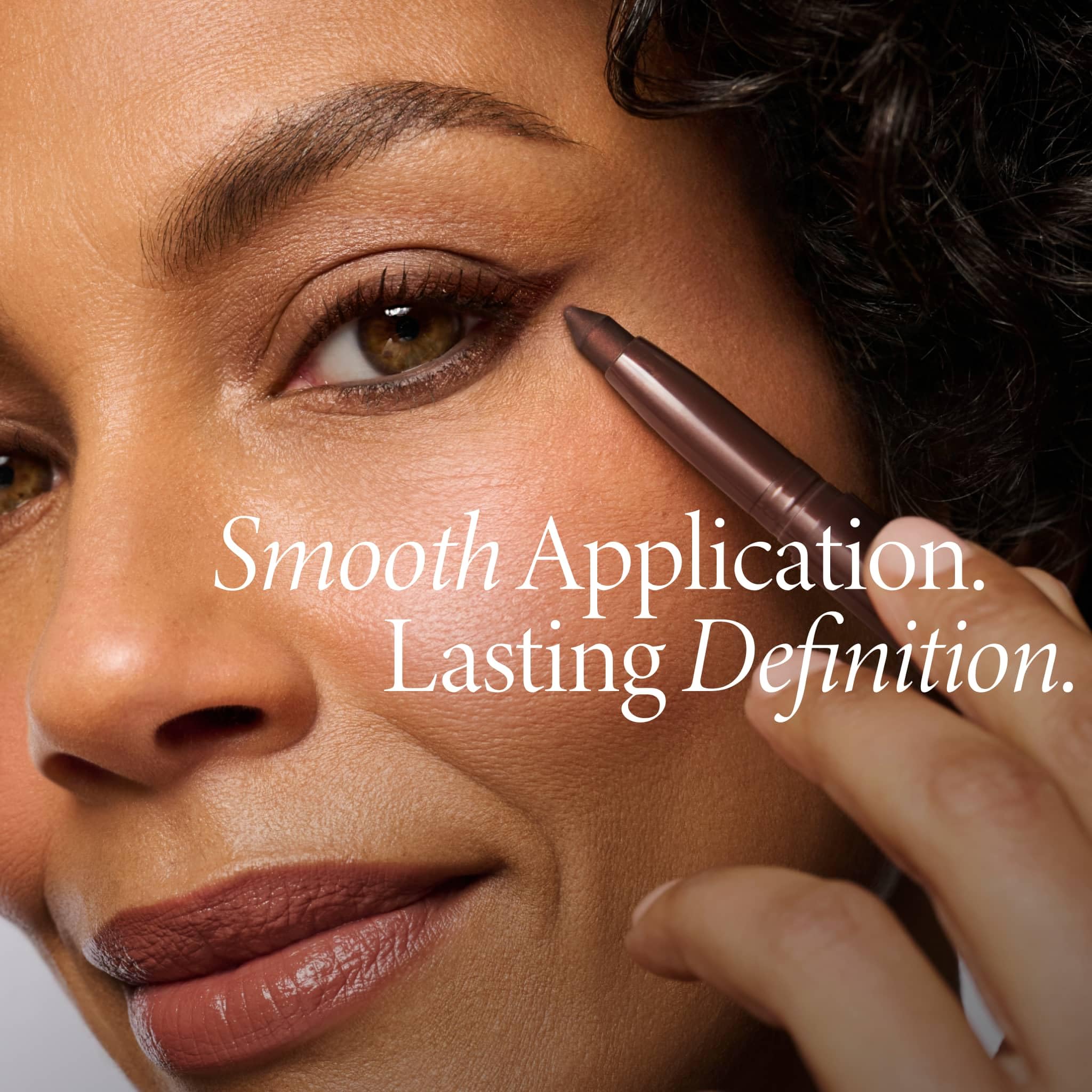 LAURA GELLER NEW YORK Kajal Longwear Kohl Eyeliner – Khaki Kohl – Koffein und Vitamin E – weiches und mischbares Futter – integrierter Spitzer