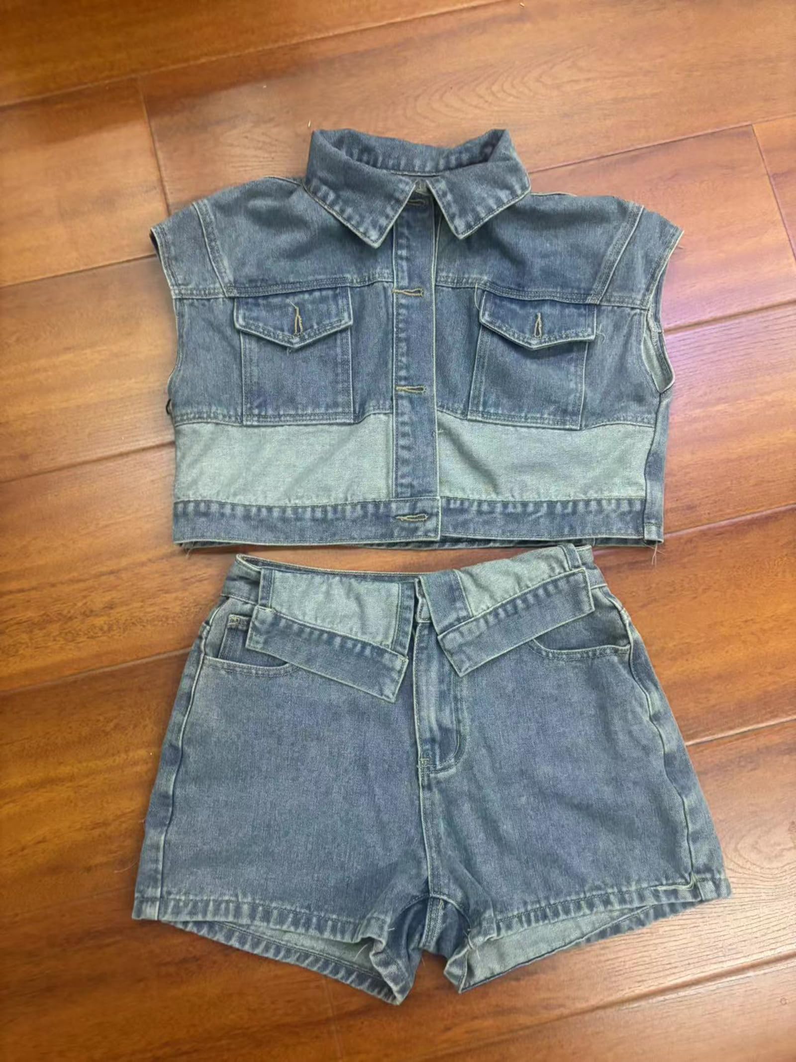 Ensembles courts en denim Femmes 2 pièces sans manches boutonné crop top et jeans shorts tenues de vacances d'été