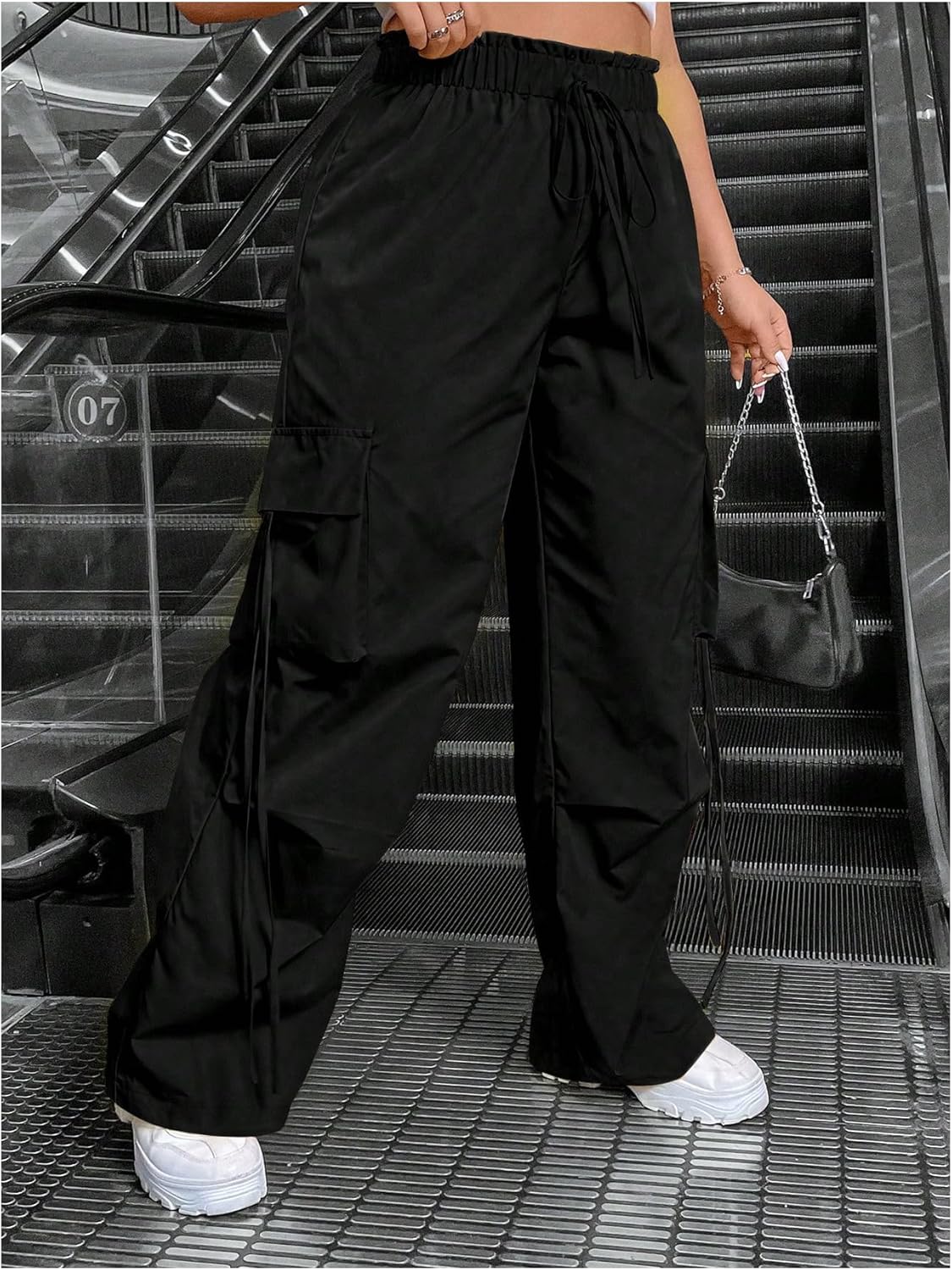 Verdusa Women's Plus Size Wide Leg Cargo Pants Streetwear Long Trousers with Pockets - Image 3