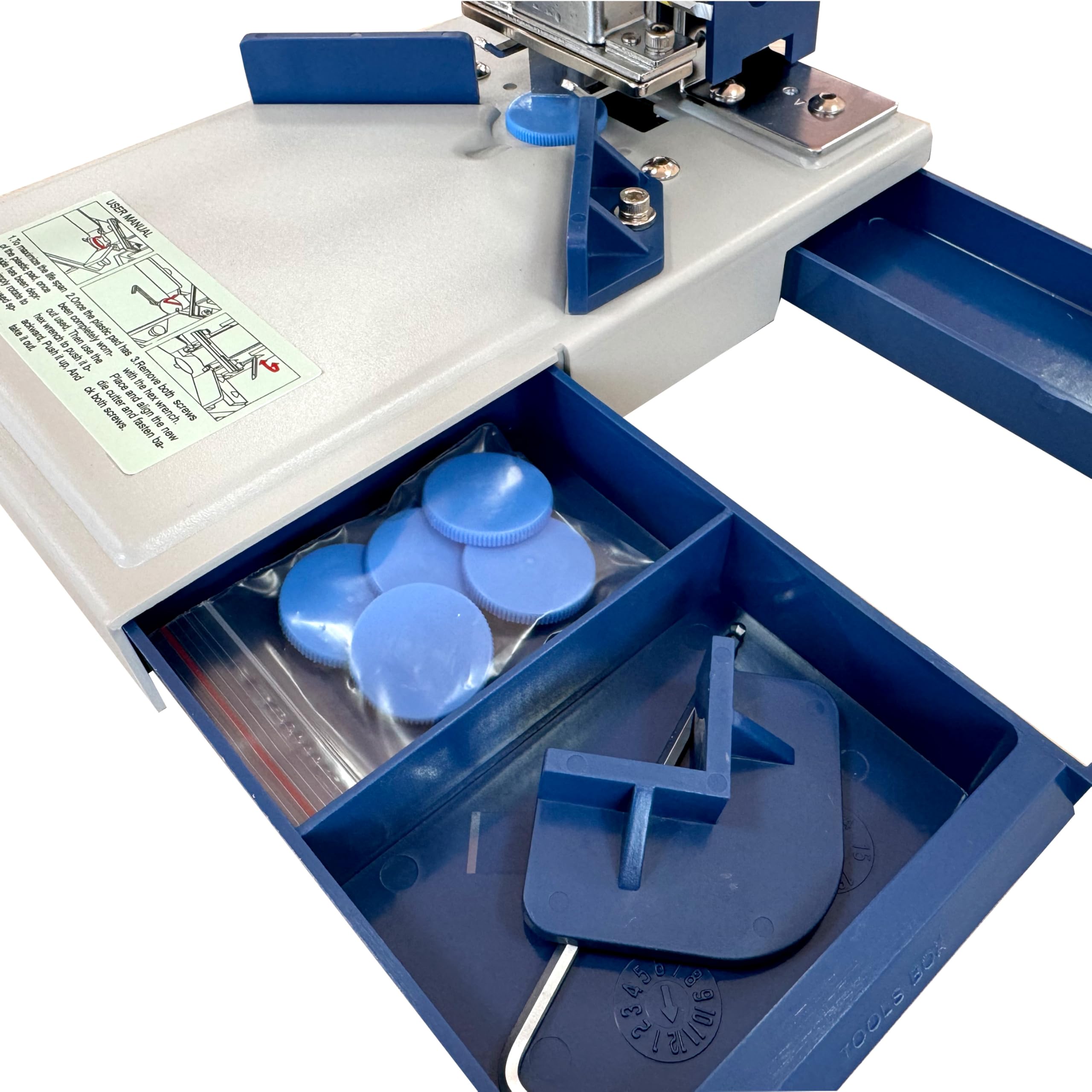 Perforadora de papel para calendarios Cutter D-200. Apta para papel, cubiertas, tarjetas plastificadas, libros y hojas sueltas. Con cortador de uñero para calendarios.