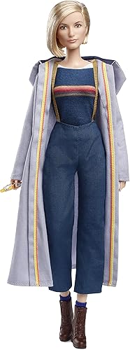 Miniatura 2 de Barbie Doctor Who Decimotercer Doctor con Destornillador Sonic Muñeca Coleccionista