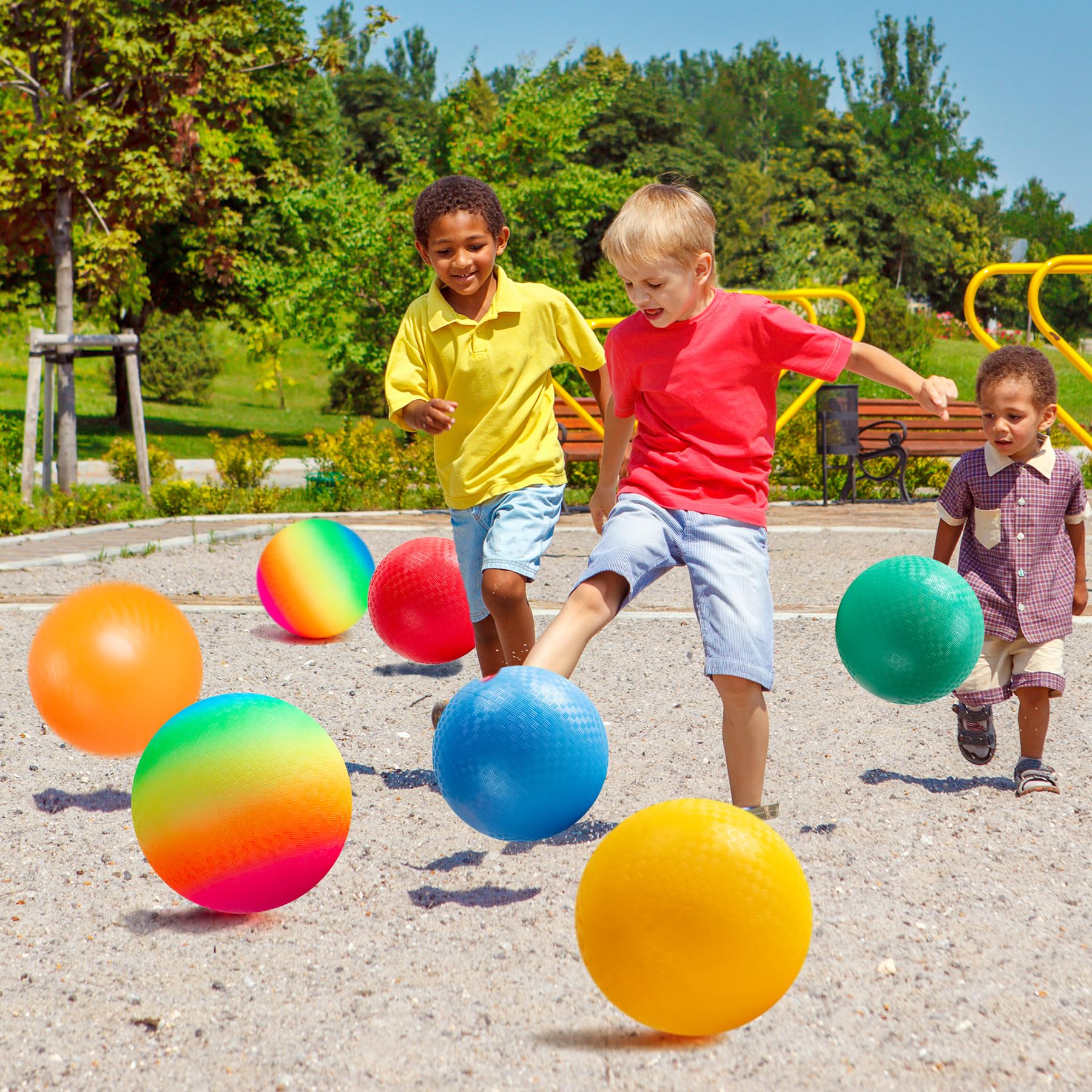 U&C Planet 12er Set Spielplatzbälle 21.5cm, Softbälle&Völkerball für Kinder | Regenbogen-Gummibälle für Dodgeball & Kickball – Rutschfeste Noppenbälle für Schulsport Garten Strand Pool, inkl. Luftpumpe