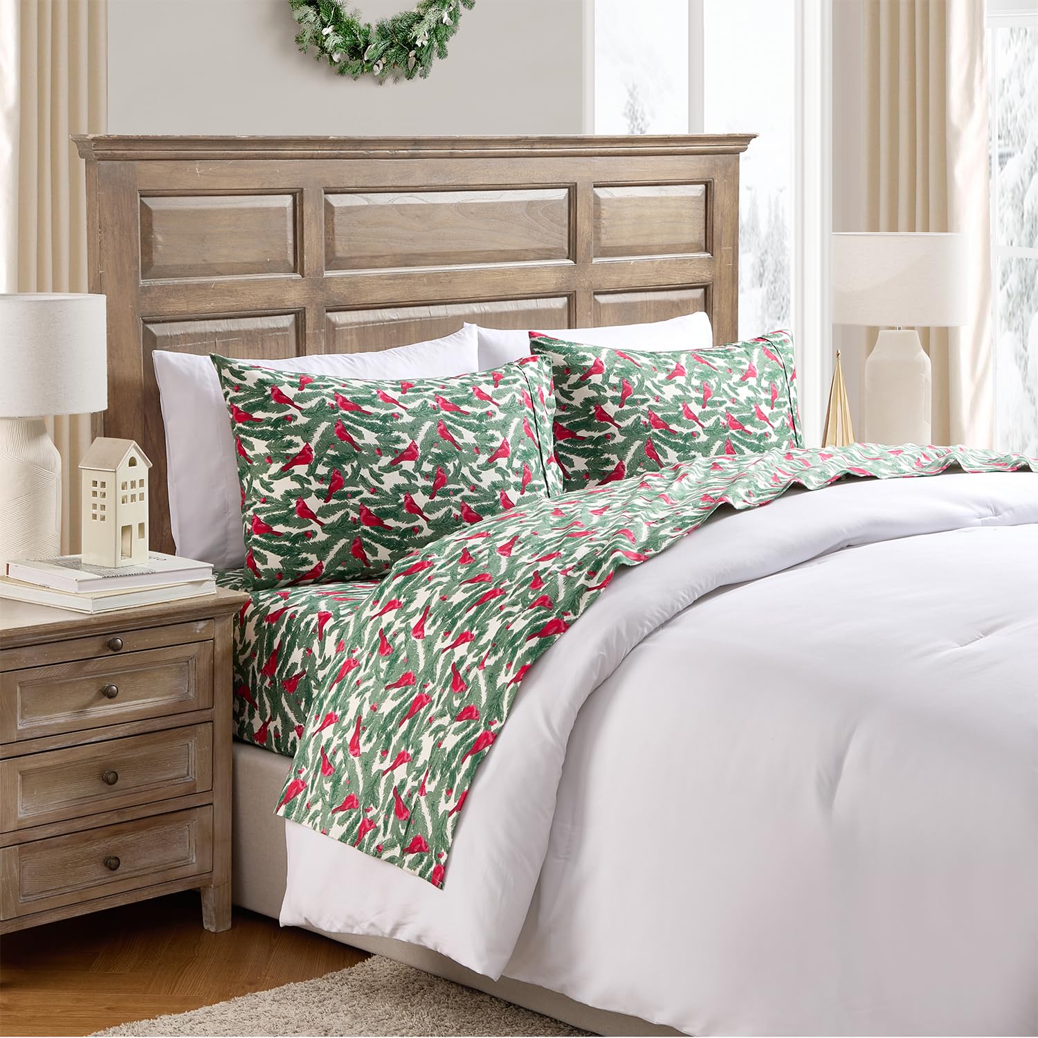 Hallmark - Holiday Sheets, 4-Piece Soft Brushed Cotton Sheet Set with Matching Pillowcase (Birdie Multi, Full)