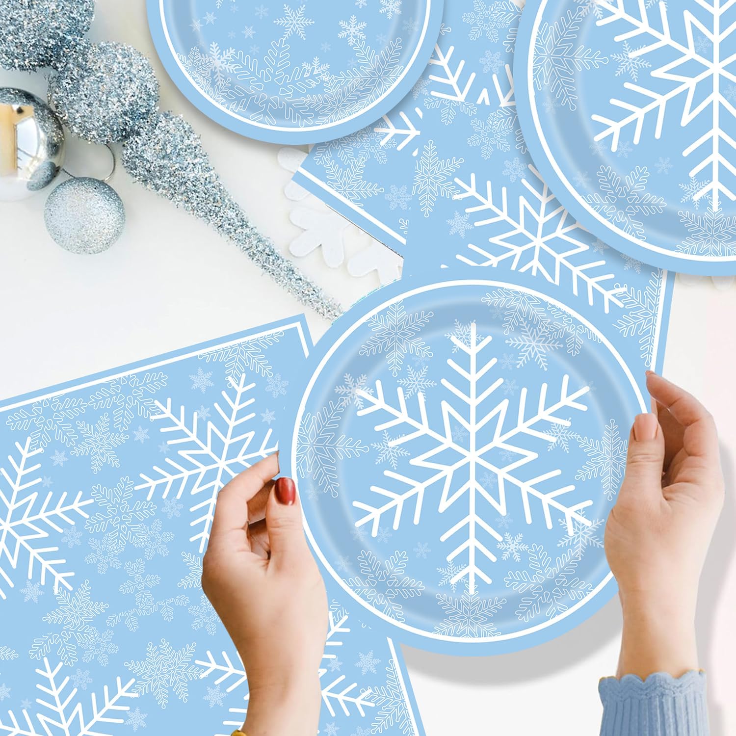 Winter Snowflake Birthday Party Supplies 96 PCS Christmas Snowflake Paper Plates and Napkins Disposable Tableware Set for Christmas Winter Wonderland Frozen-theme Party Decorations - Image 5