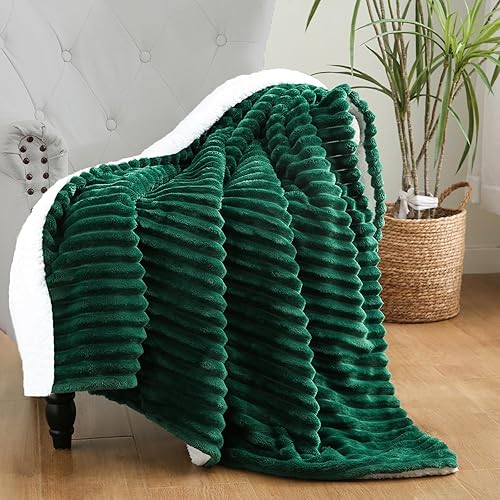 Linecooo Green Sherpa Fleece Throw Blanket 50”×60” for Couch Sofa