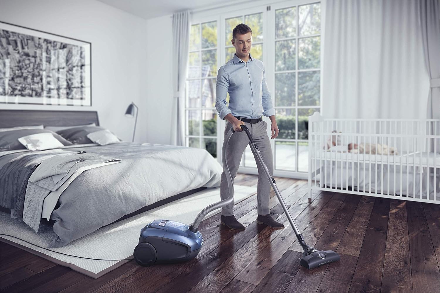 Electrolux UltraSilencer EUSC62-DB, Aspirapolvere con Sacco, Deep Blue, 230 W, 3.5 Litri, 68 decibeles