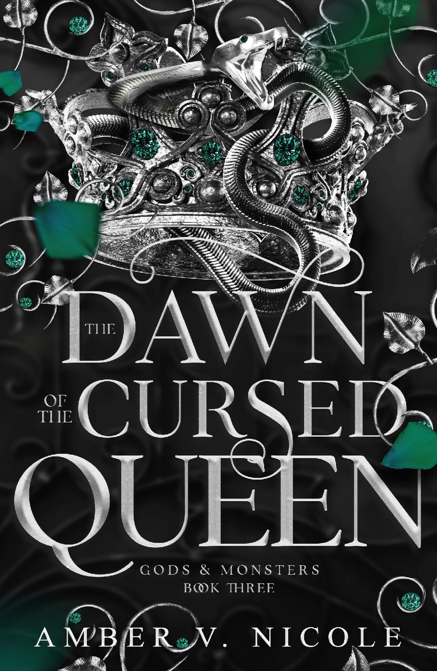כריכת הספר The Dawn of the Cursed Queen מאת Amber V. Nicole