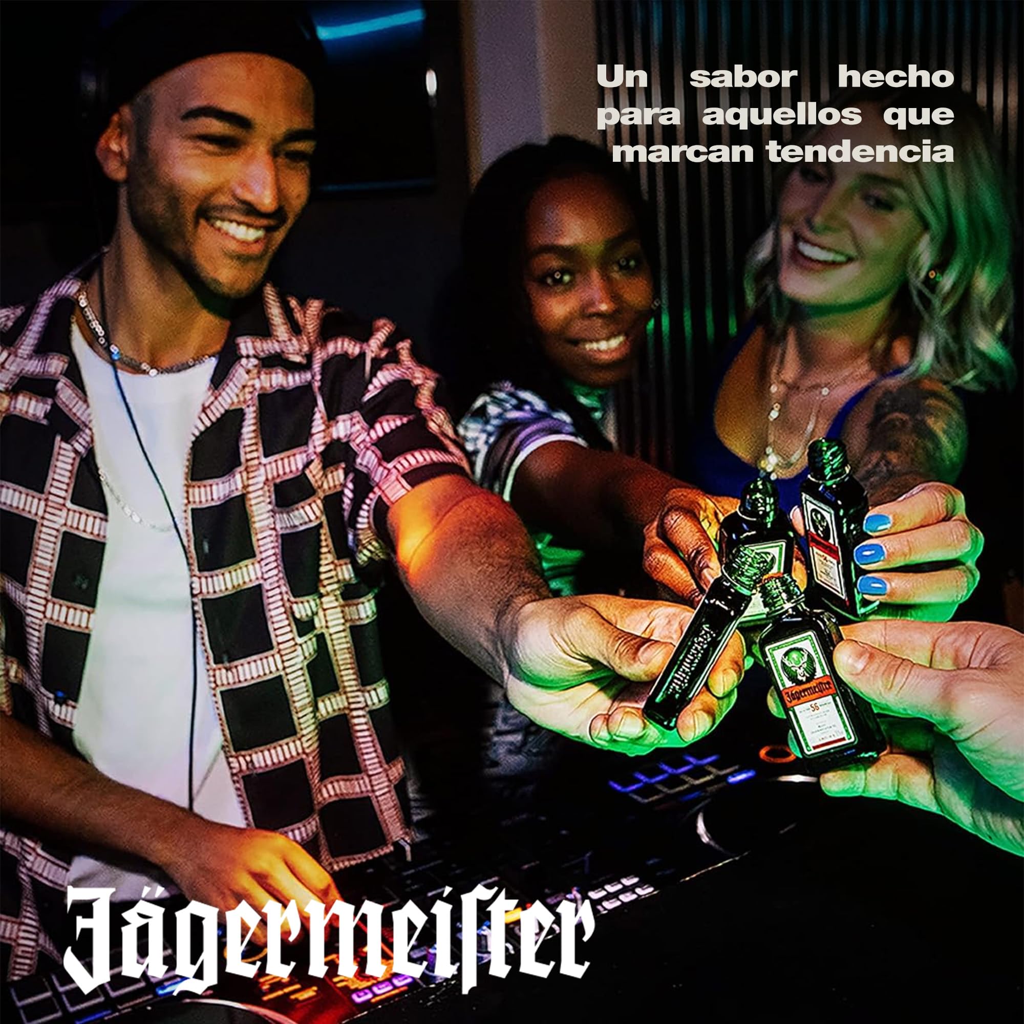 JÄGERMEISTER - Licor de Hierbas Pack 24 x 20 ml, con 56 Ingredientes Naturales