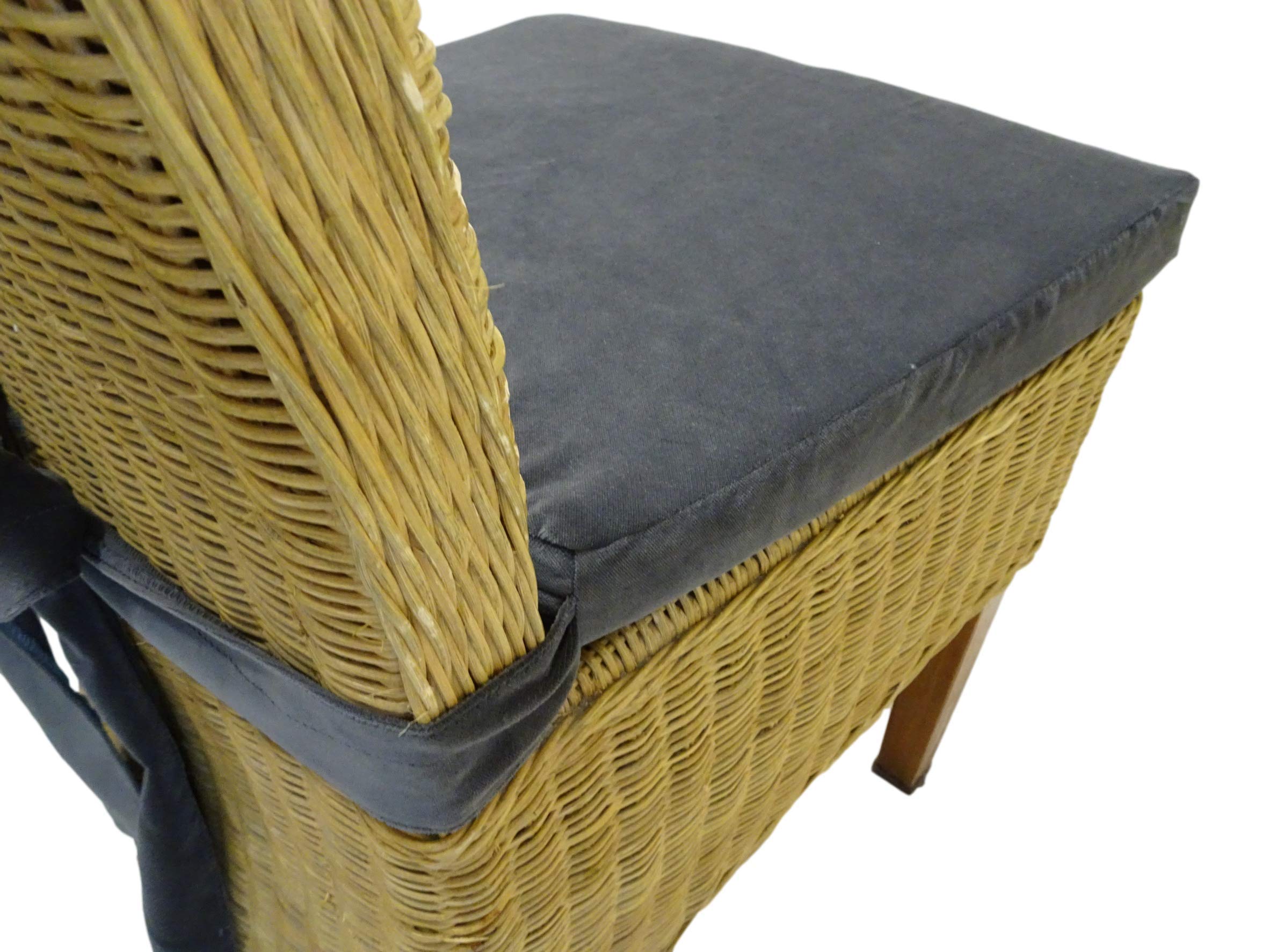 Set mit 4er StuhlKissen mit einem Bogen Kordel Kissen für Rattan Stühle & mehr Stuhlauflage Velour - Samtsitz 43 x 40 x 5 cm Sitzkissen 4er-Pack (Graphit)