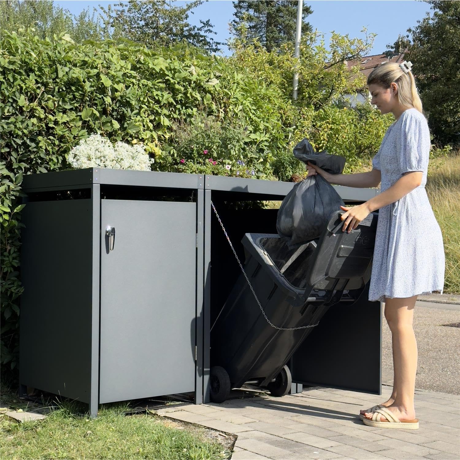 Metzler Mülltonnenbox in Anthrazit mit Pflanzdach 3er 240L, Mülltonnenverkleidung 3 Tonnen, witterungsbeständiger und pulverbeschichteter Stahl mit Automatikdeckel, abschließbar, Garten- und Müllbox