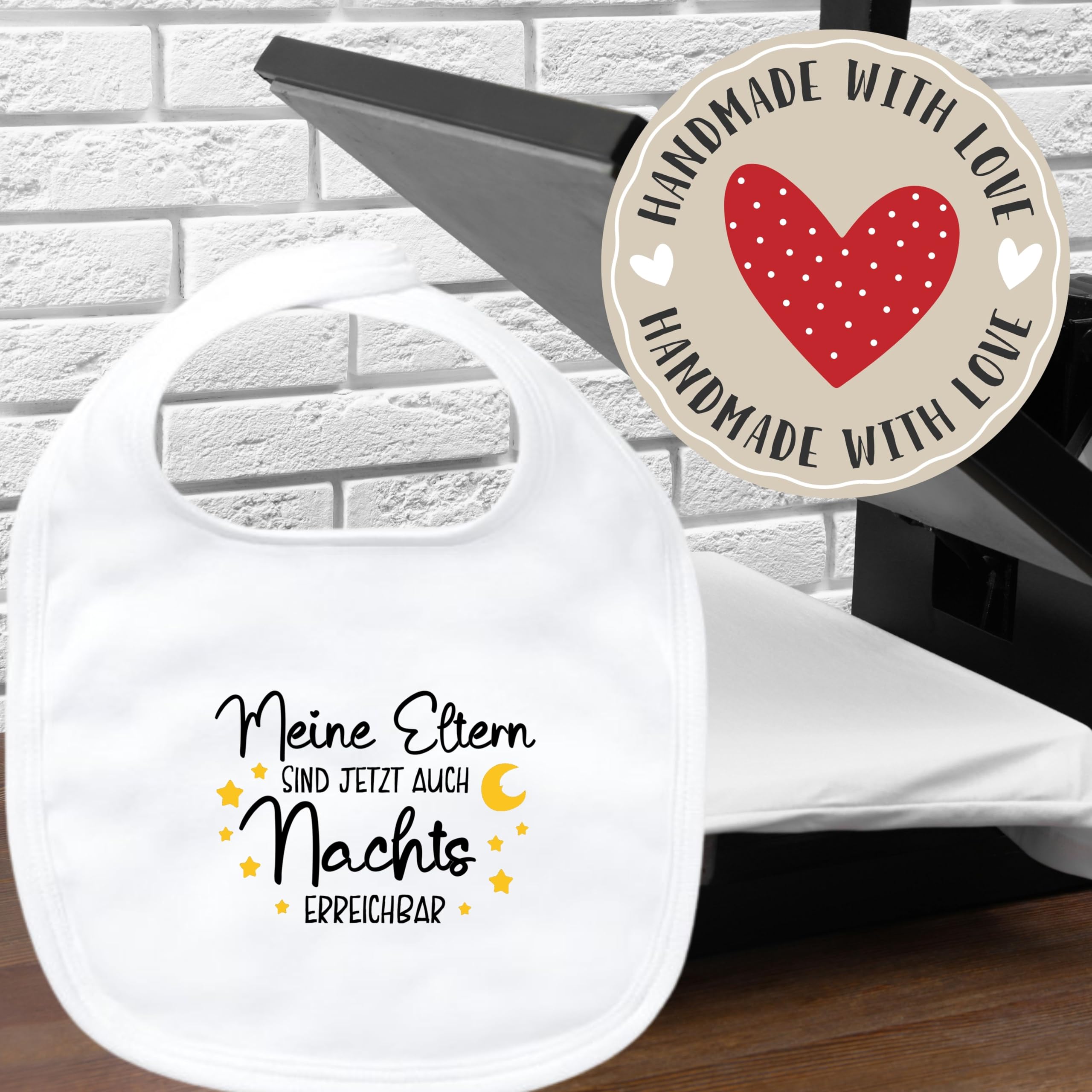 Trend Mama® | Windeltorte | Nature Design | Spruch wählbar| 27 Windeln (Größe 2) 1x Baby Lätzchen, Kuschelsocken |Geschenk Geburt (Design| Meine Eltern sind jetzt auch Nachts erreichbar)