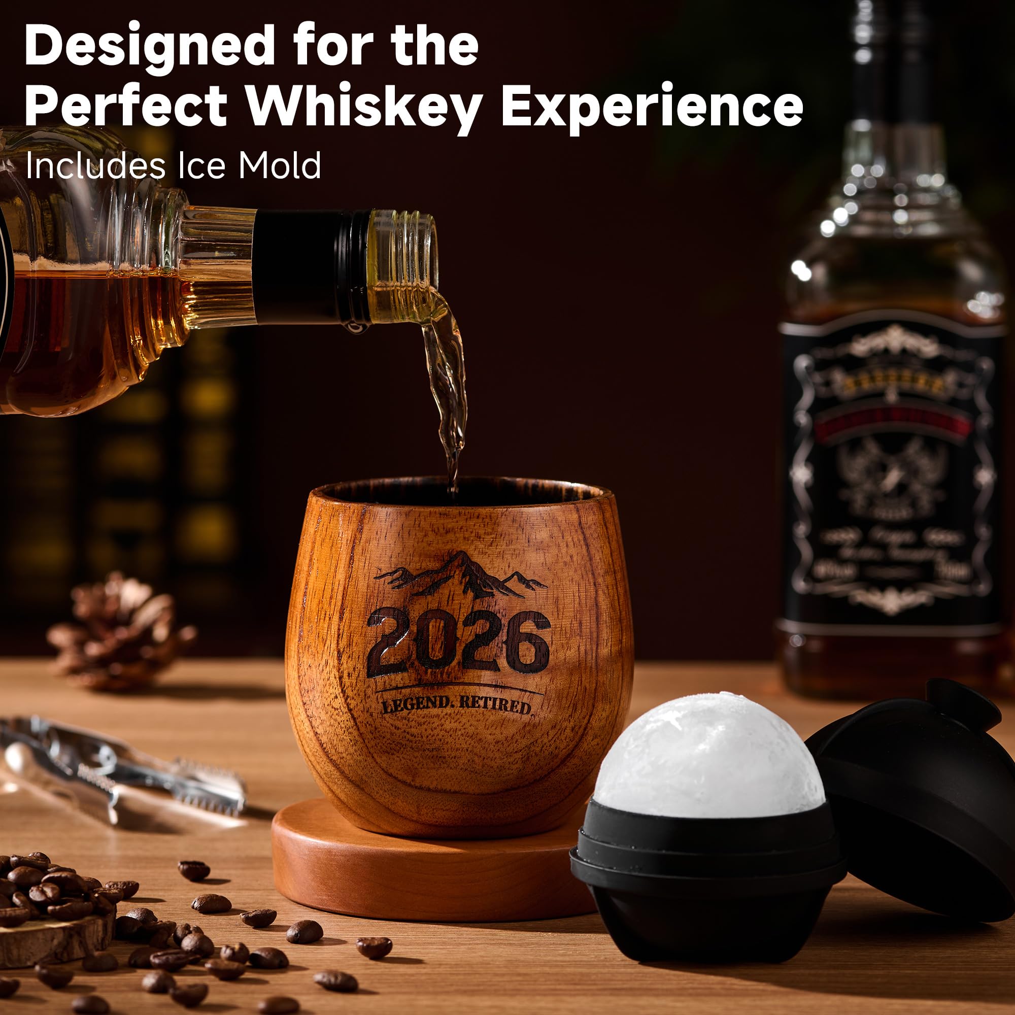 ComboJoy Regalos de jubilación para hombres – Juego de vasos de whisky de madera grabados Bourbon con caja de regalo, bandeja de hielo y pinzas | Regalo único para papá o marido